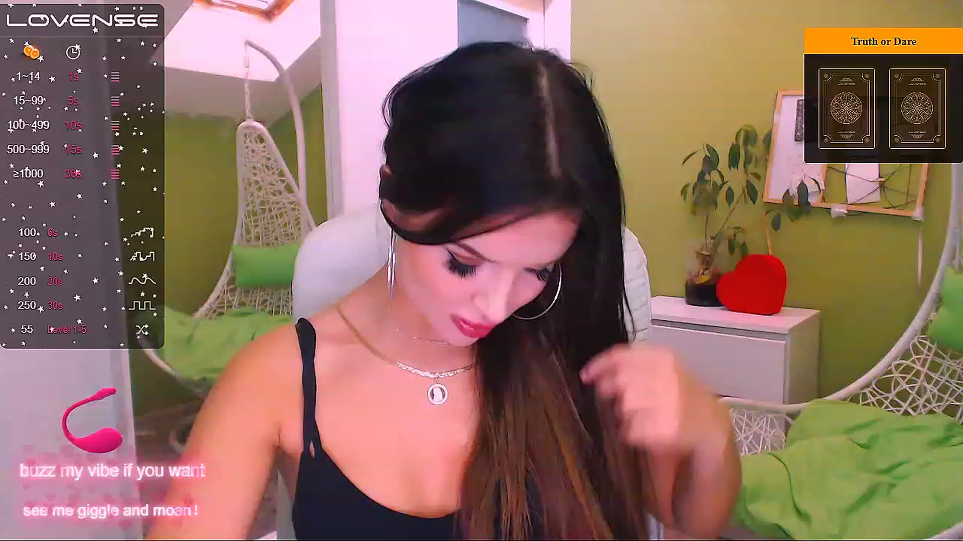 Gallery image thumbnail from JenniferMoris's myfreecams stream on, 12/05/2022, 10:05 image 11 of 20