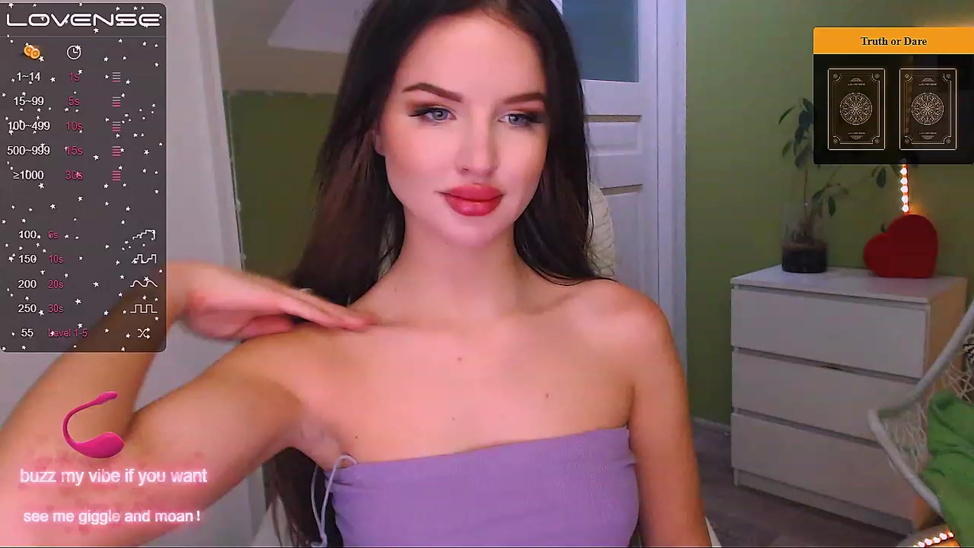 Gallery image thumbnail from JenniferMoris's myfreecams stream on, 12/12/2022, 09:47 image 3 of 20