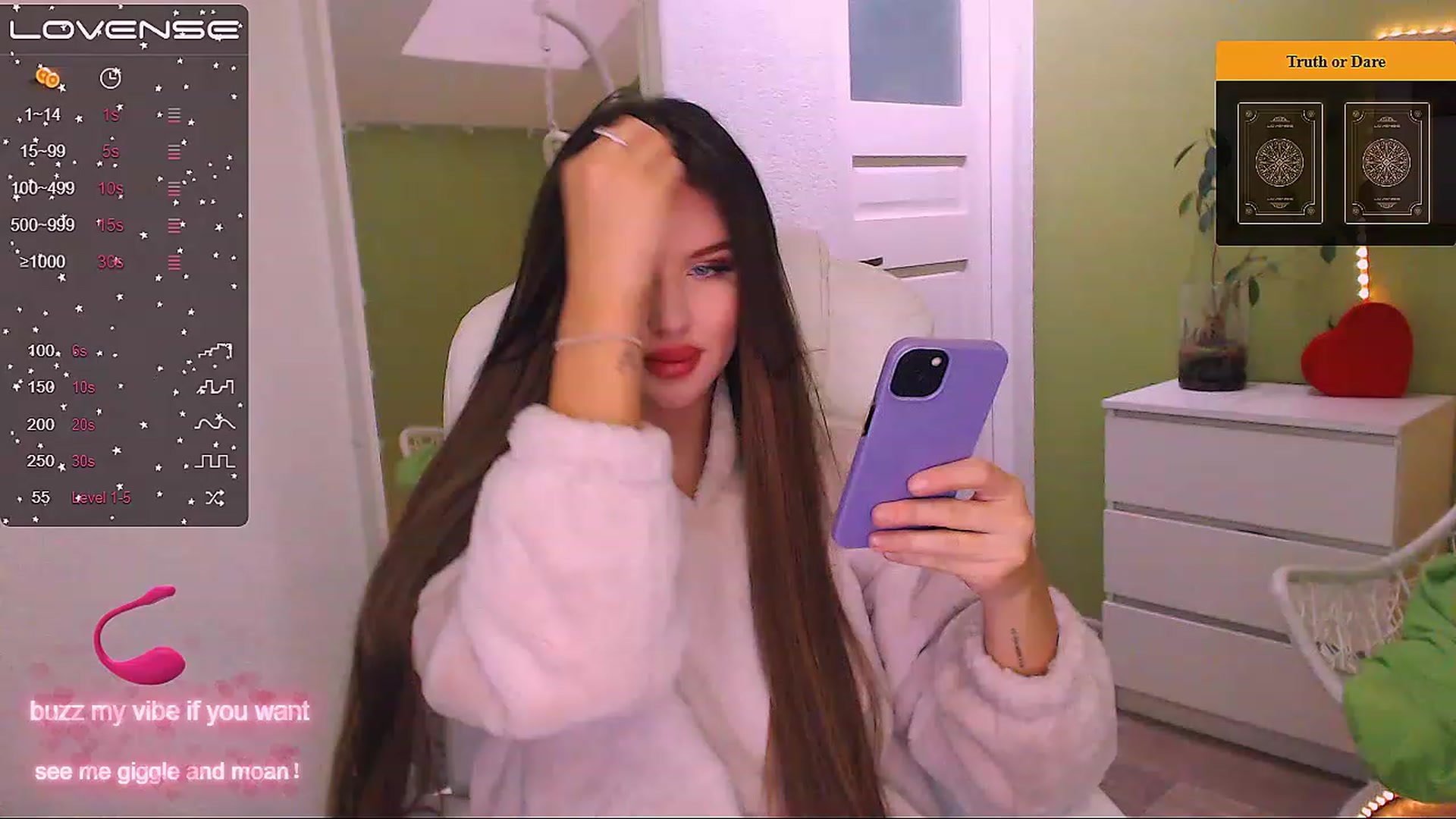 Gallery image thumbnail from JenniferMoris's myfreecams stream on, 12/12/2022, 10:54 image 19 of 20