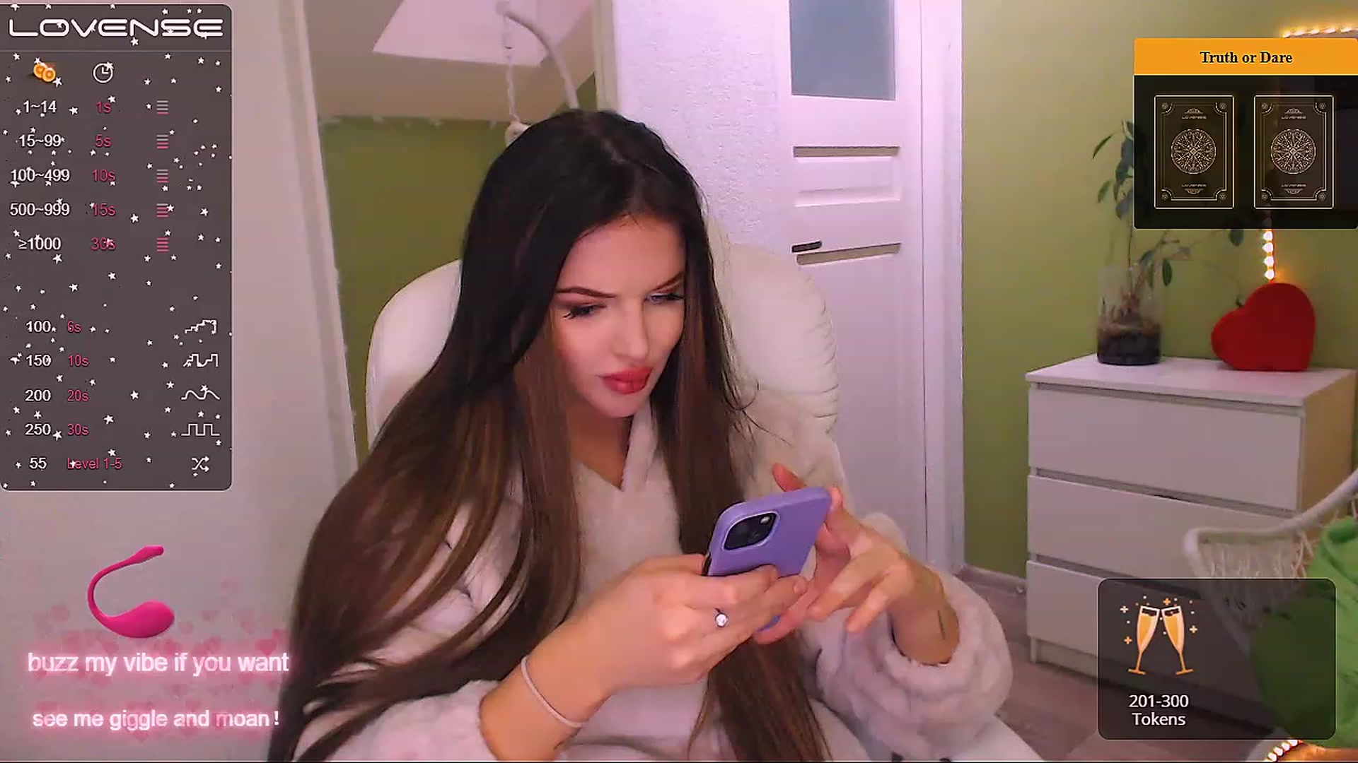 Gallery image thumbnail from JenniferMoris's myfreecams stream on, 12/12/2022, 10:54 image 20 of 20
