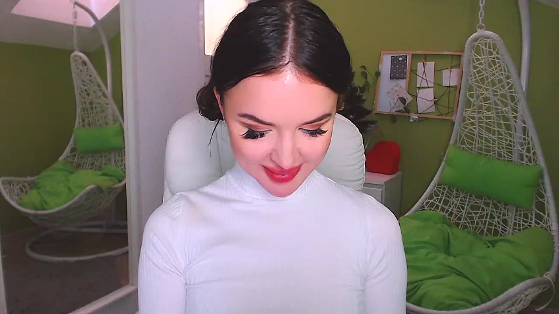 Gallery image thumbnail from JenniferMoris's myfreecams stream on, 12/30/2022, 11:49 image 20 of 20