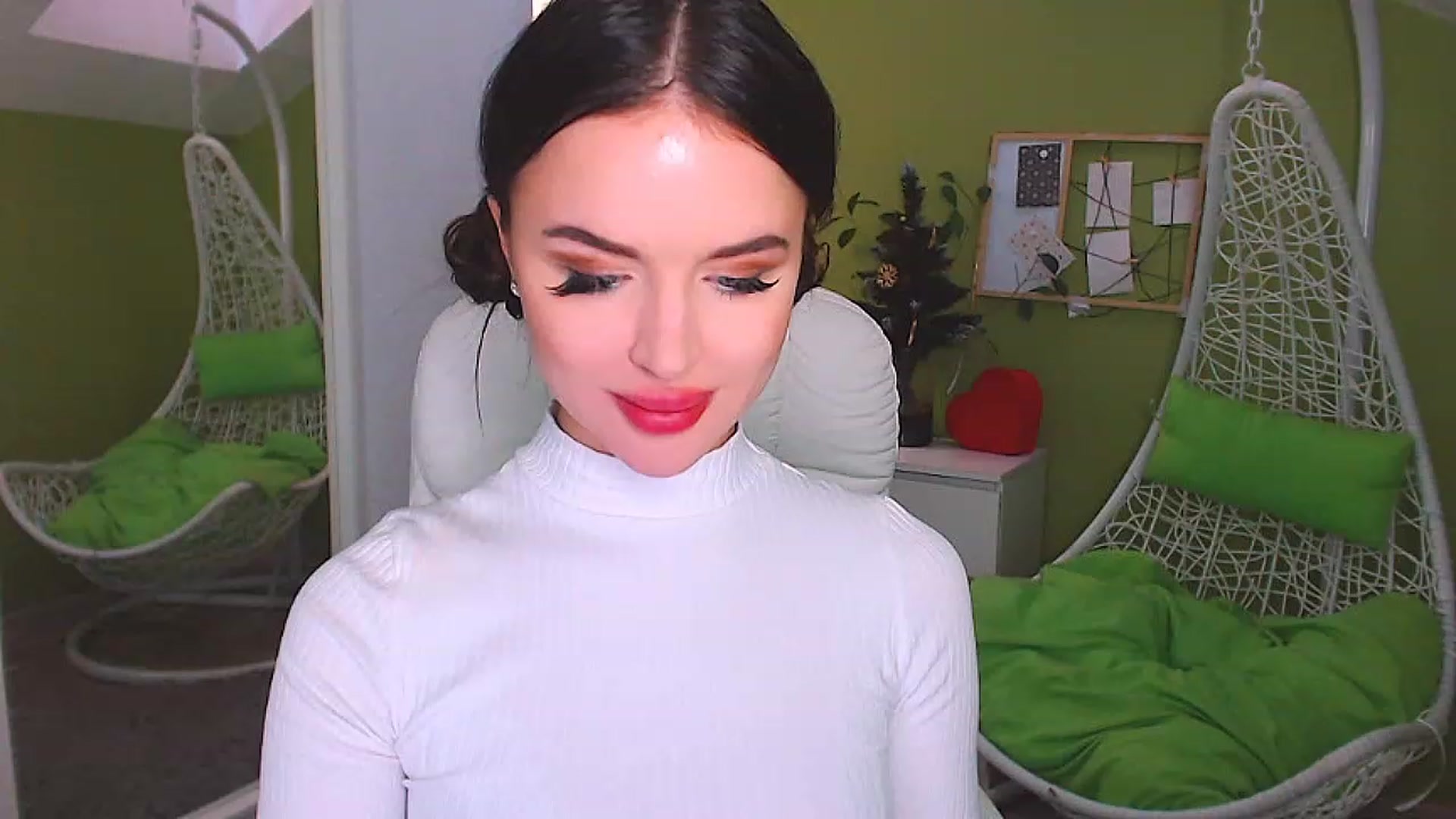 Gallery image thumbnail from JenniferMoris's myfreecams stream on, 12/30/2022, 12:28 image 20 of 20