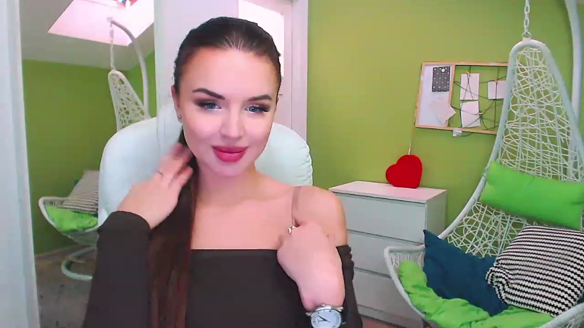 Gallery image thumbnail from JenniferMoris's myfreecams stream on, 01/12/2023, 11:22 image 3 of 20