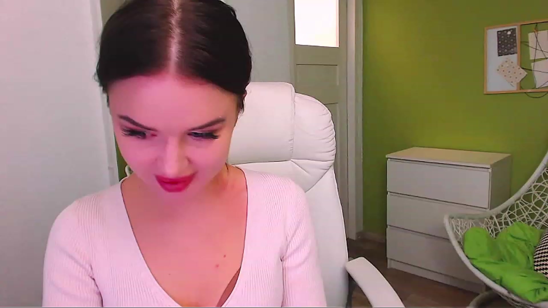 Gallery image thumbnail from JenniferMoris's myfreecams stream on, 01/16/2023, 15:50 image 14 of 20