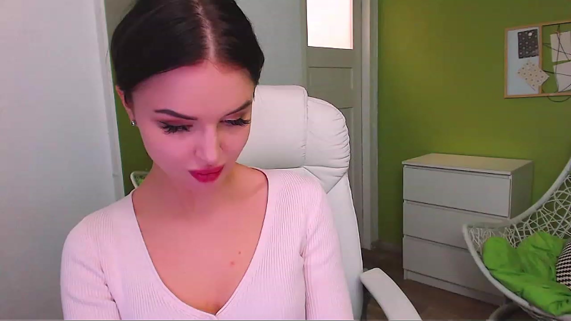 Gallery image thumbnail from JenniferMoris's myfreecams stream on, 01/16/2023, 15:50 image 8 of 20
