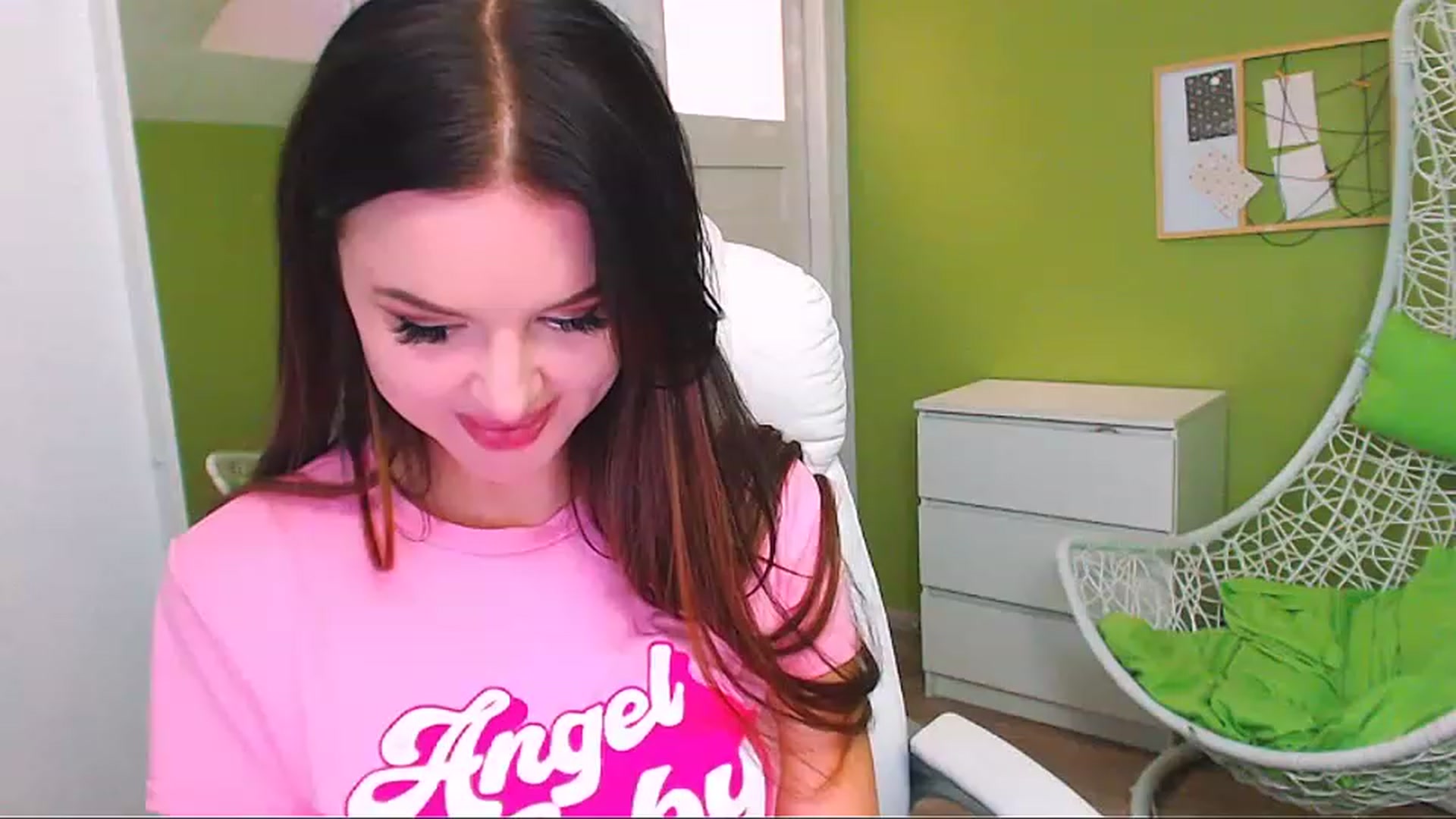 Gallery image thumbnail from JenniferMoris's myfreecams stream on, 01/19/2023, 13:49 image 5 of 20