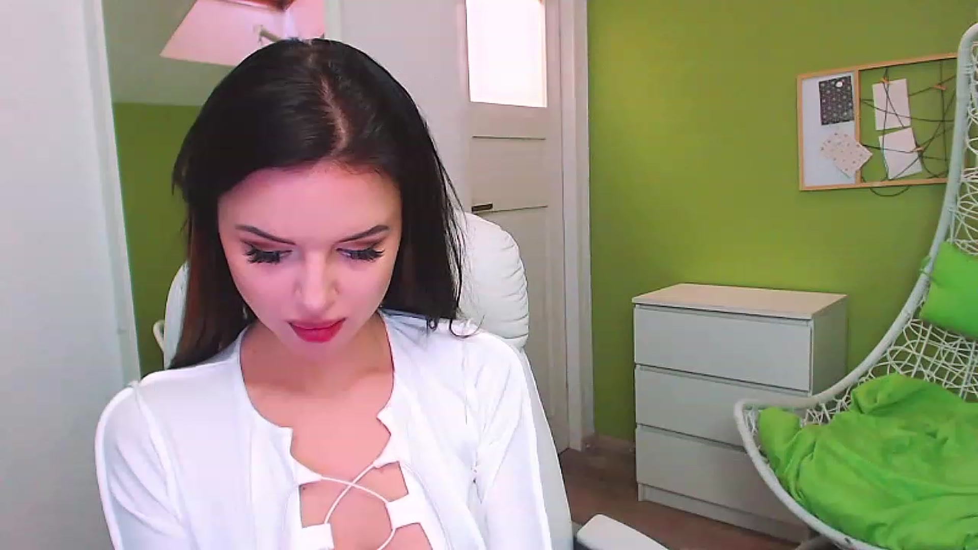 Gallery image thumbnail from JenniferMoris's myfreecams stream on, 01/20/2023, 12:18 image 1 of 20