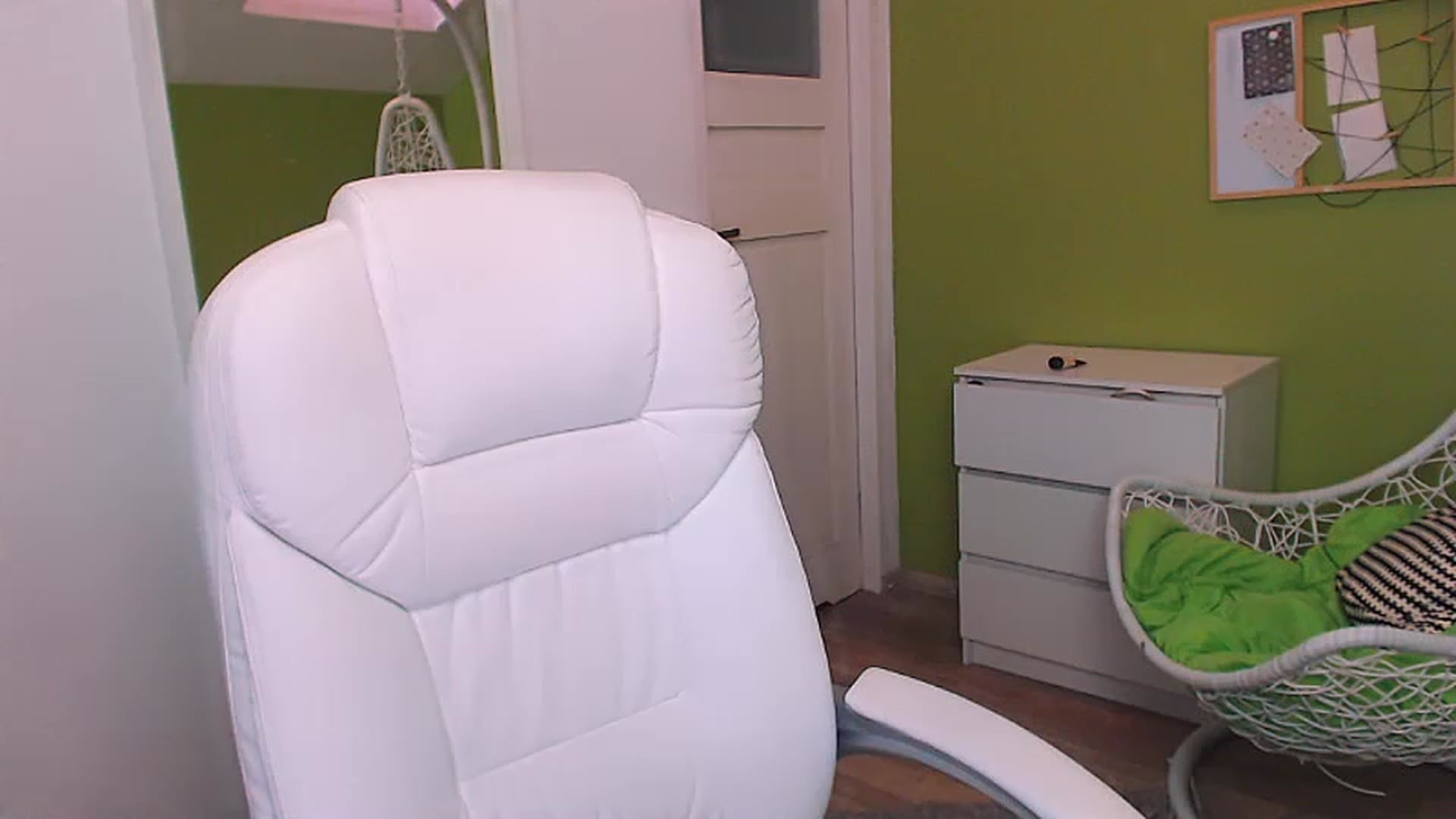 Gallery image thumbnail from JenniferMoris's myfreecams stream on, 01/23/2023, 11:44 image 20 of 20