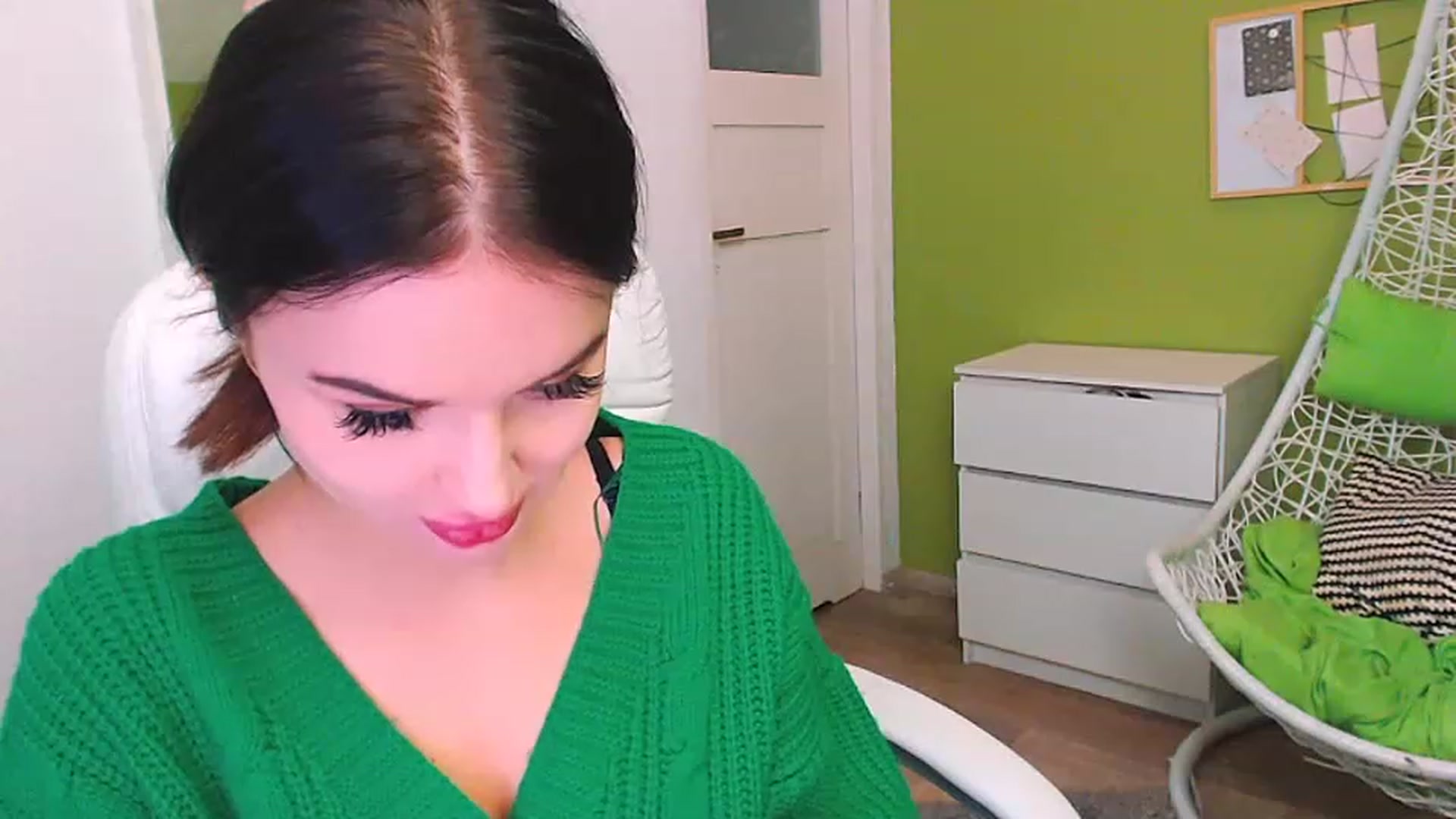 Gallery image thumbnail from JenniferMoris's myfreecams stream on, 01/23/2023, 13:13 image 17 of 20