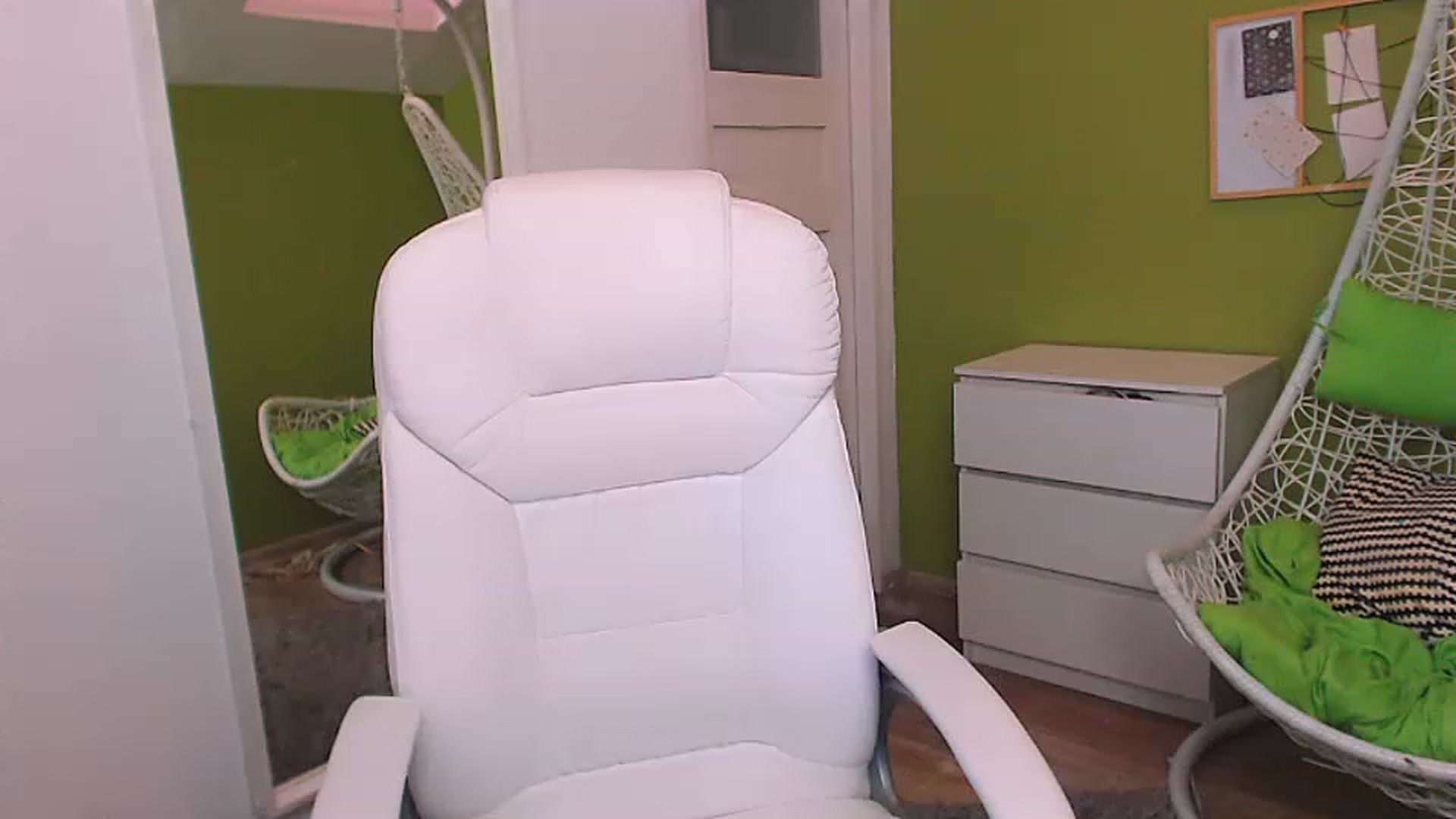 Gallery image thumbnail from JenniferMoris's myfreecams stream on, 01/23/2023, 13:13 image 13 of 20