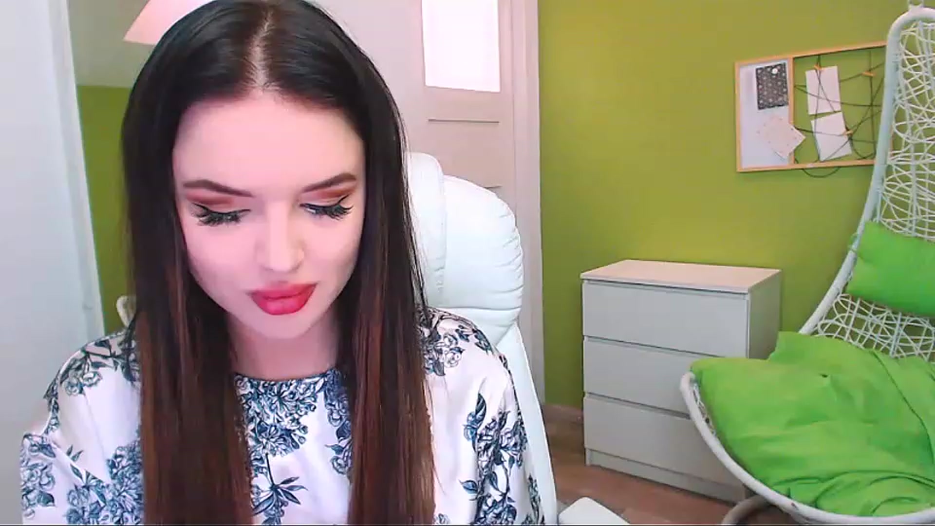 Gallery image thumbnail from JenniferMoris's myfreecams stream on, 01/25/2023, 10:47 image 3 of 20