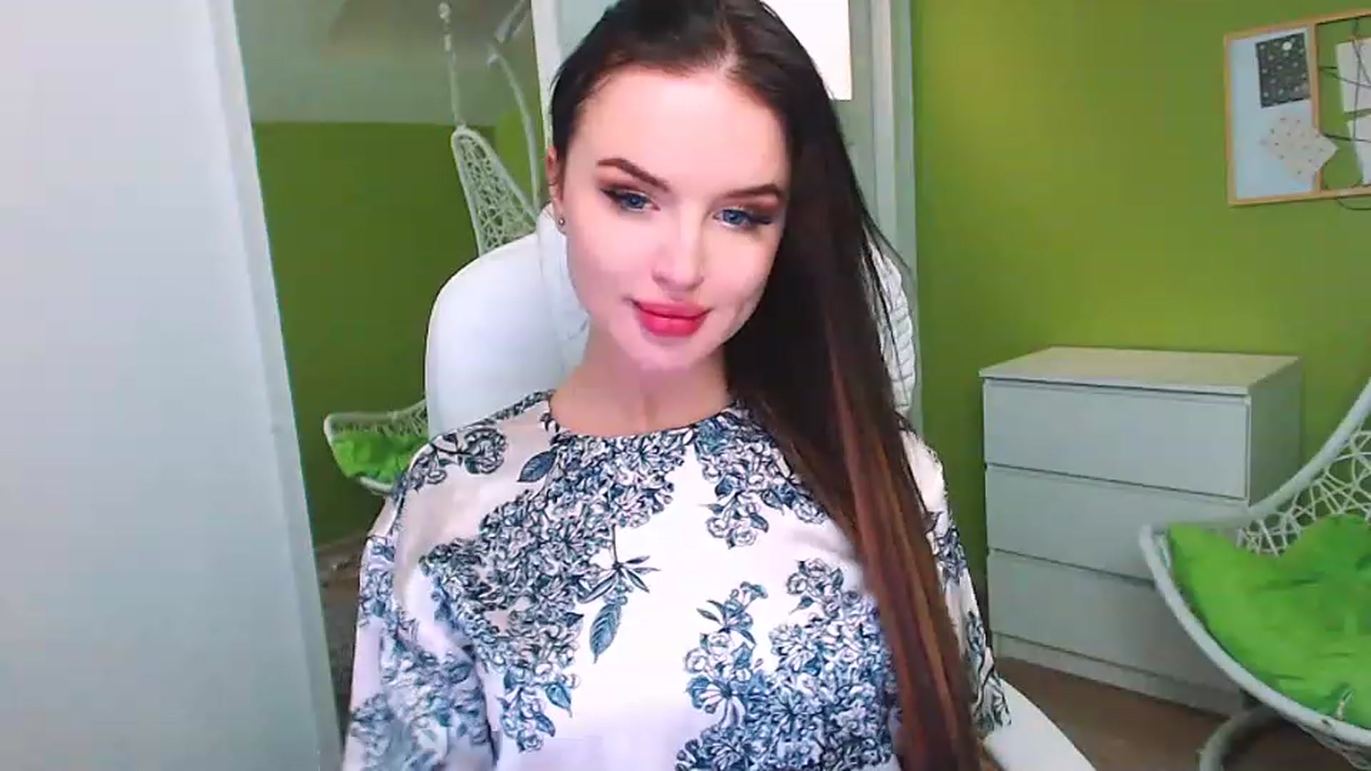 Gallery image thumbnail from JenniferMoris's myfreecams stream on, 01/25/2023, 15:47 image 7 of 20