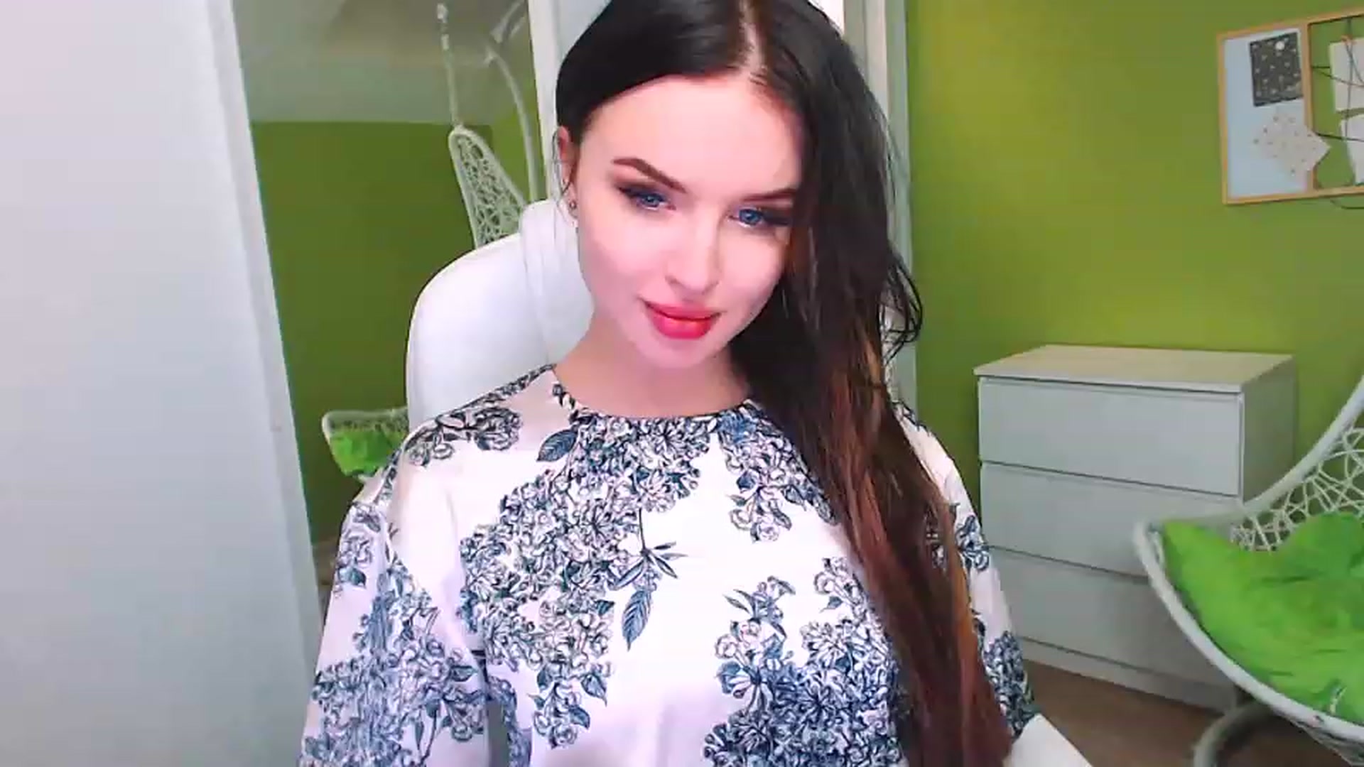 Gallery image thumbnail from JenniferMoris's myfreecams stream on, 01/25/2023, 15:47 image 1 of 20