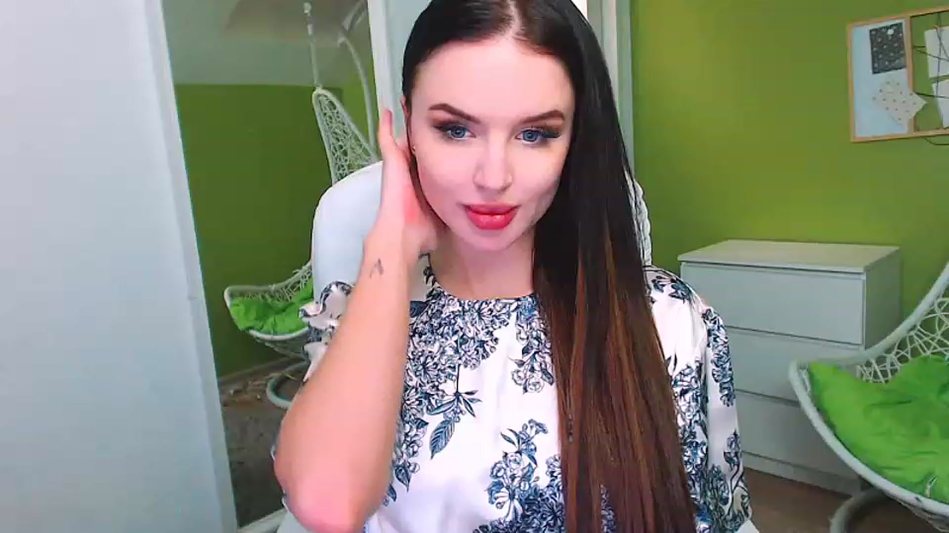 Gallery image thumbnail from JenniferMoris's myfreecams stream on, 01/25/2023, 15:47 image 15 of 20