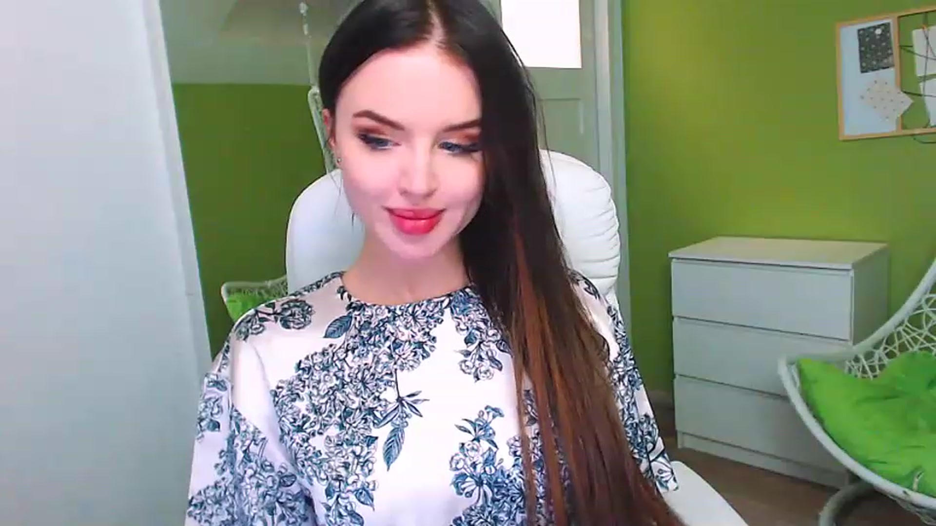 Gallery image thumbnail from JenniferMoris's myfreecams stream on, 01/25/2023, 15:47 image 6 of 20