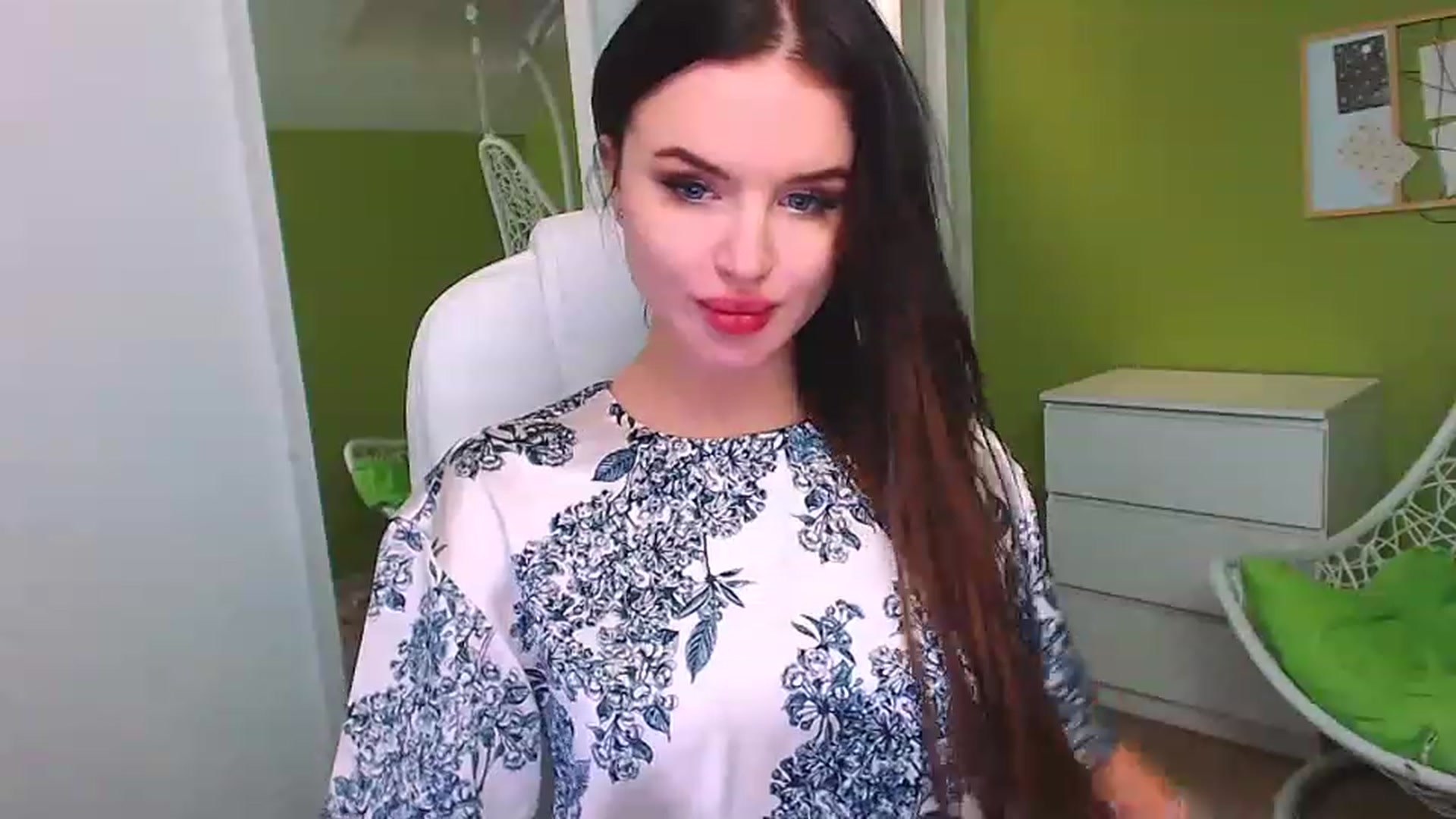 Gallery image thumbnail from JenniferMoris's myfreecams stream on, 01/25/2023, 15:47 image 2 of 20