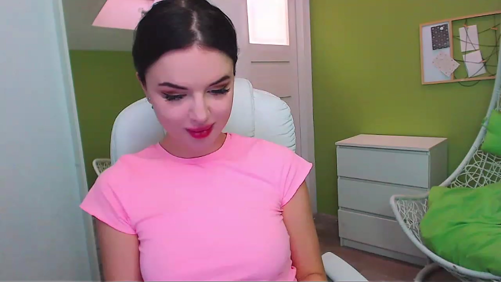 Gallery image thumbnail from JenniferMoris's myfreecams stream on, 01/26/2023, 10:05 image 6 of 20