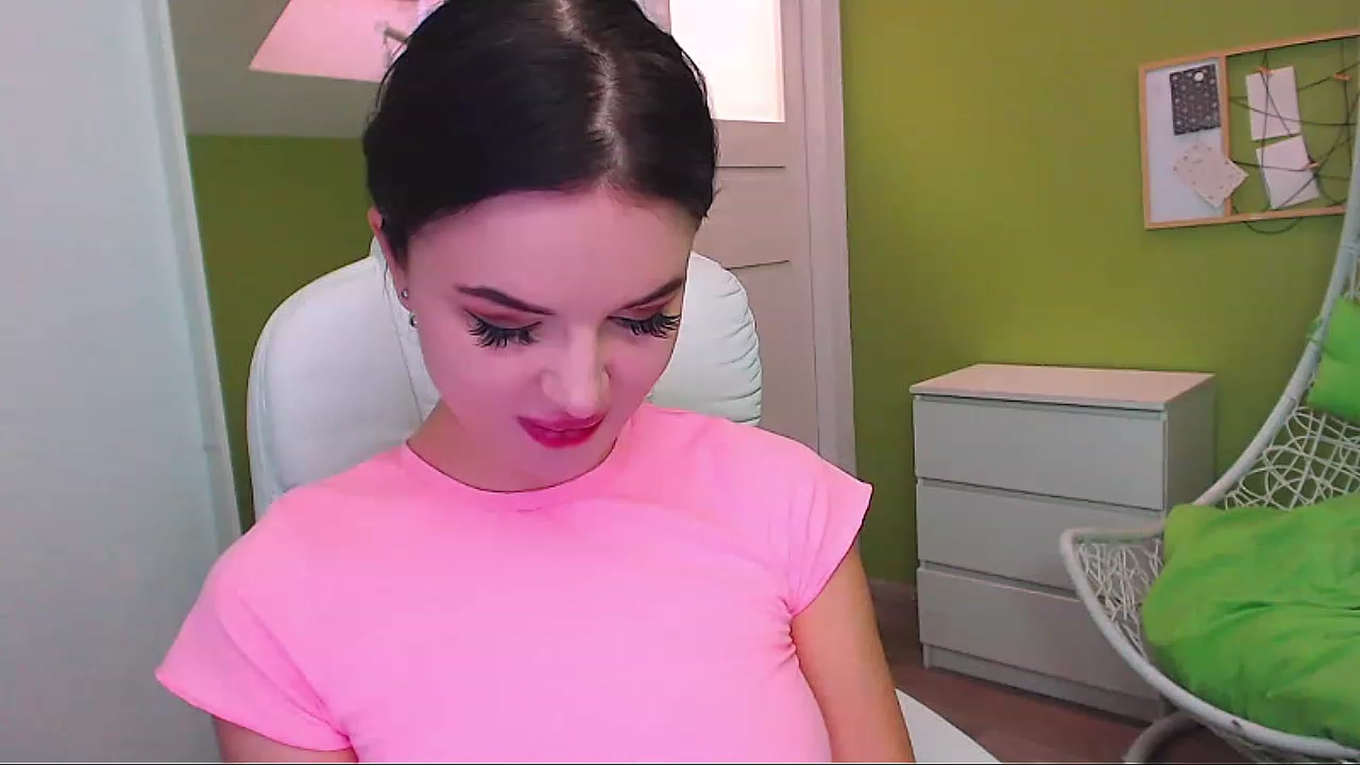 Gallery image thumbnail from JenniferMoris's myfreecams stream on, 01/26/2023, 10:05 image 10 of 20