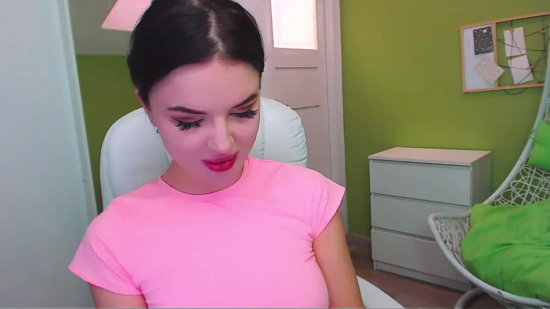 Gallery image thumbnail from JenniferMoris's myfreecams stream on, 01/26/2023, 10:05 image 9 of 20