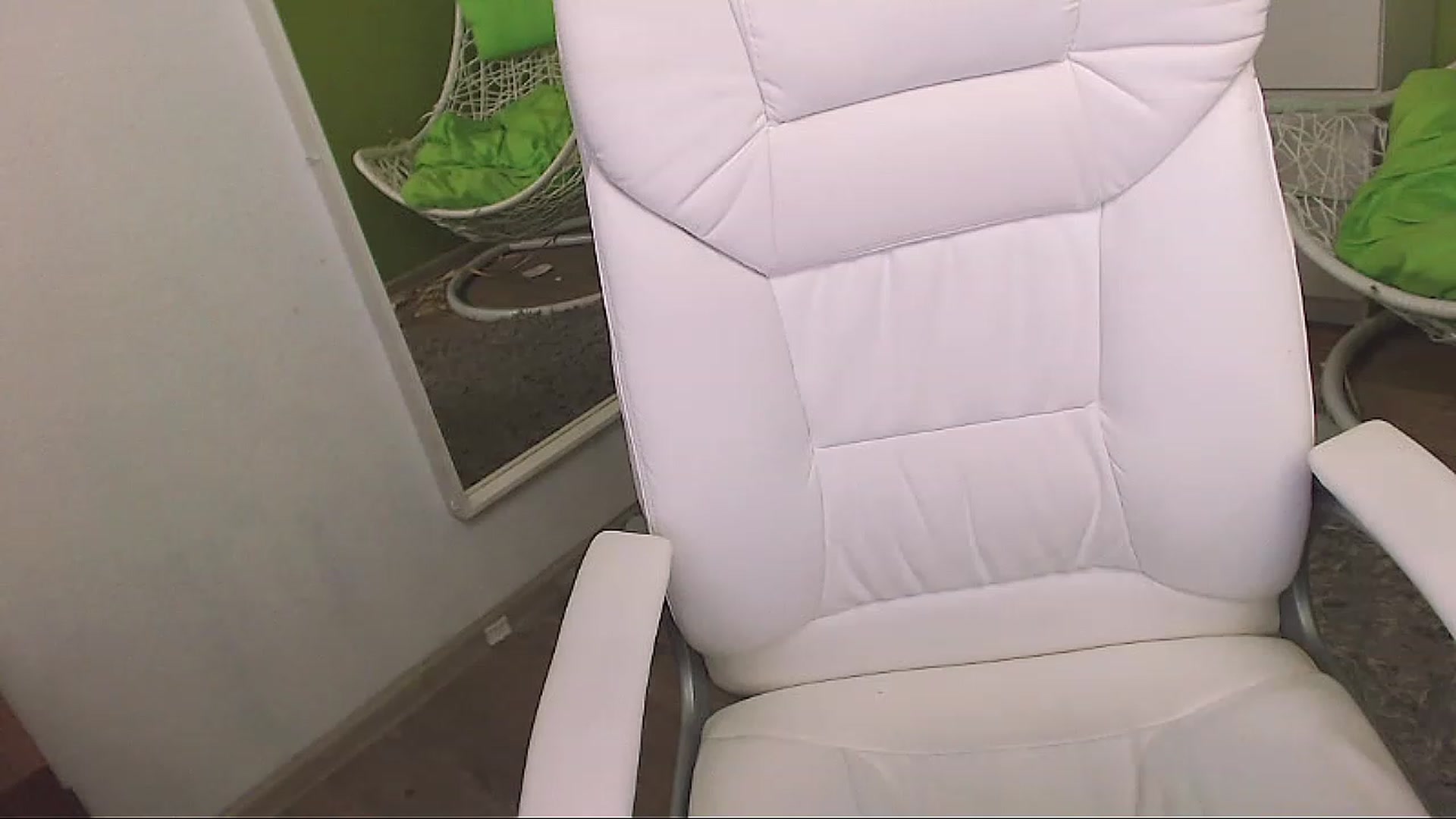 Gallery image thumbnail from JenniferMoris's myfreecams stream on, 01/26/2023, 15:12 image 8 of 20