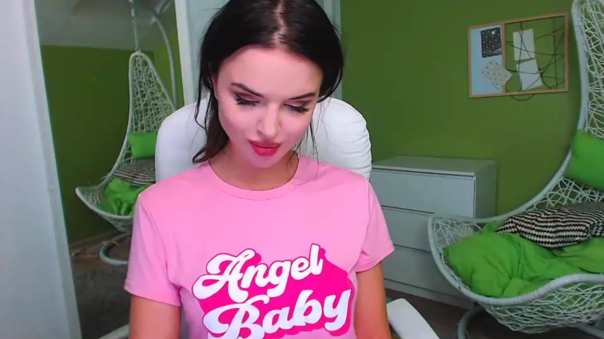Gallery image thumbnail from JenniferMoris's myfreecams stream on, 01/29/2023, 15:18 image 11 of 20