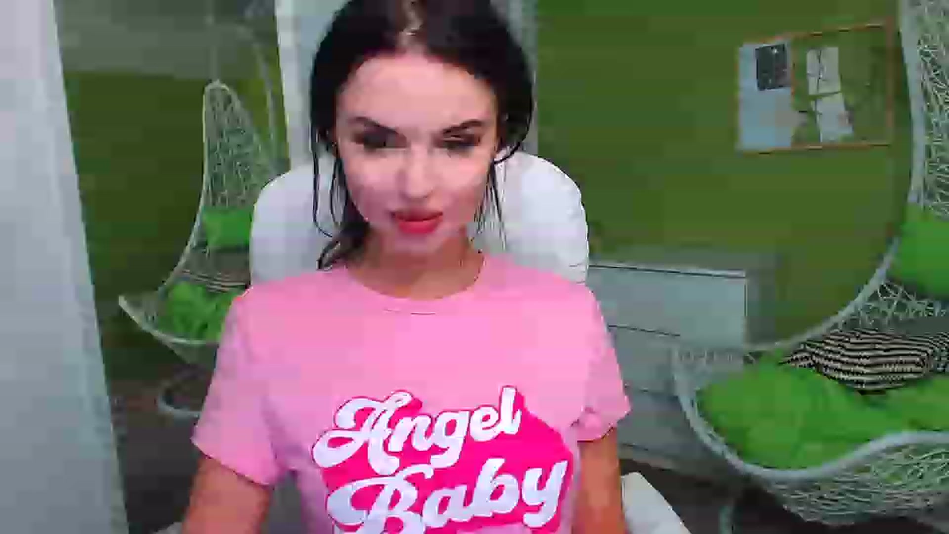 Gallery image thumbnail from JenniferMoris's myfreecams stream on, 01/29/2023, 15:18 image 16 of 20