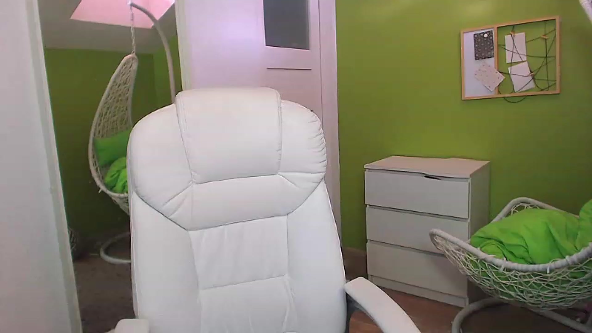 Gallery image thumbnail from JenniferMoris's myfreecams stream on, 01/31/2023, 09:55 image 4 of 20