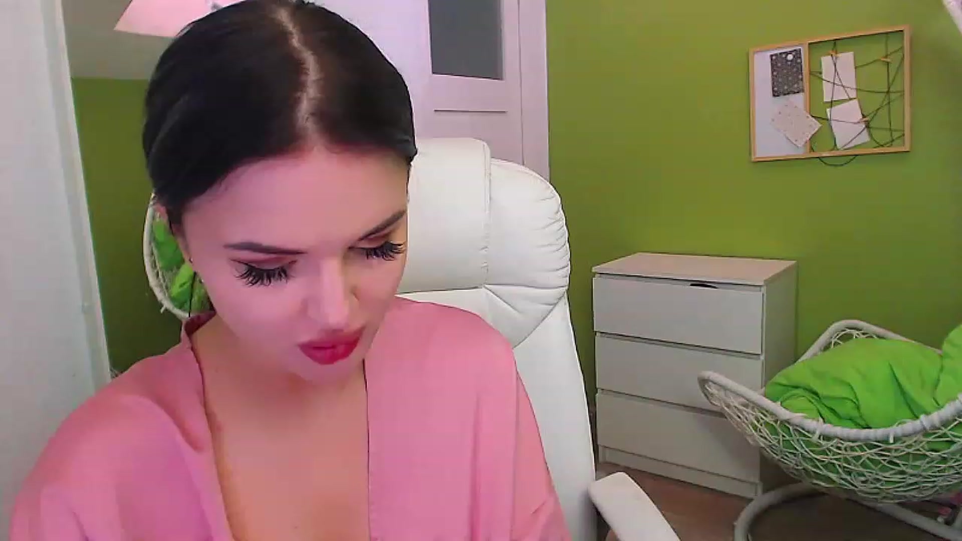 Gallery image thumbnail from JenniferMoris's myfreecams stream on, 01/31/2023, 09:55 image 6 of 20