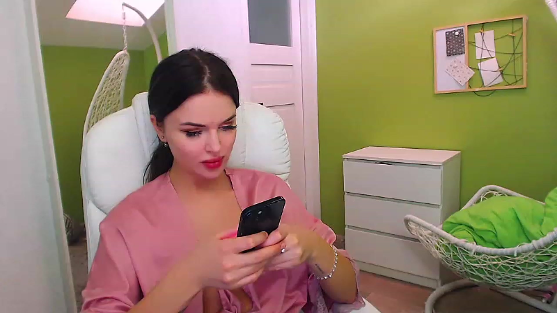 Gallery image thumbnail from JenniferMoris's myfreecams stream on, 01/31/2023, 12:27 image 1 of 20