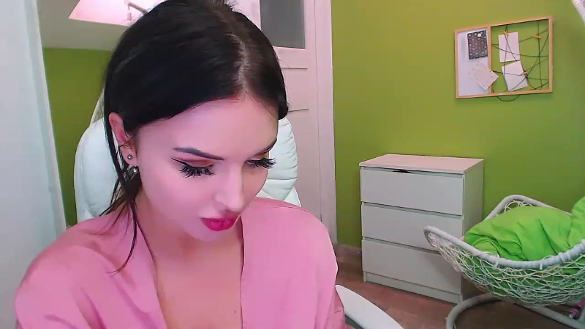 Gallery image thumbnail from JenniferMoris's myfreecams stream on, 01/31/2023, 12:52 image 3 of 20