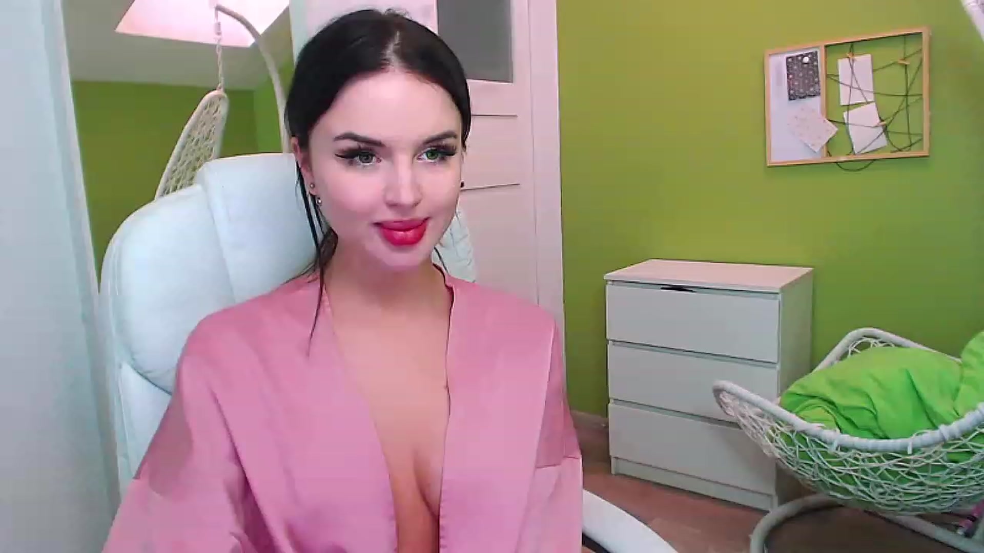 Gallery image thumbnail from JenniferMoris's myfreecams stream on, 01/31/2023, 12:52 image 14 of 20