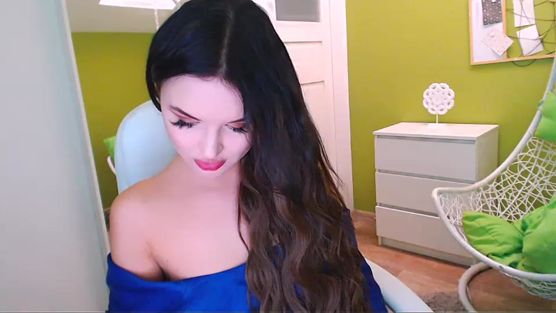 Gallery image thumbnail from JenniferMoris's myfreecams stream on, 02/07/2023, 11:39 image 4 of 20