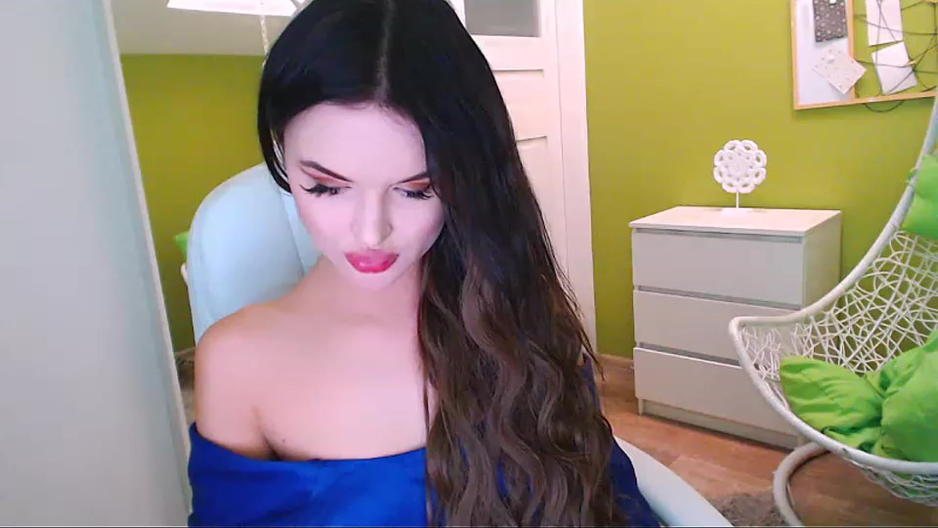 Gallery image thumbnail from JenniferMoris's myfreecams stream on, 02/07/2023, 11:39 image 12 of 20