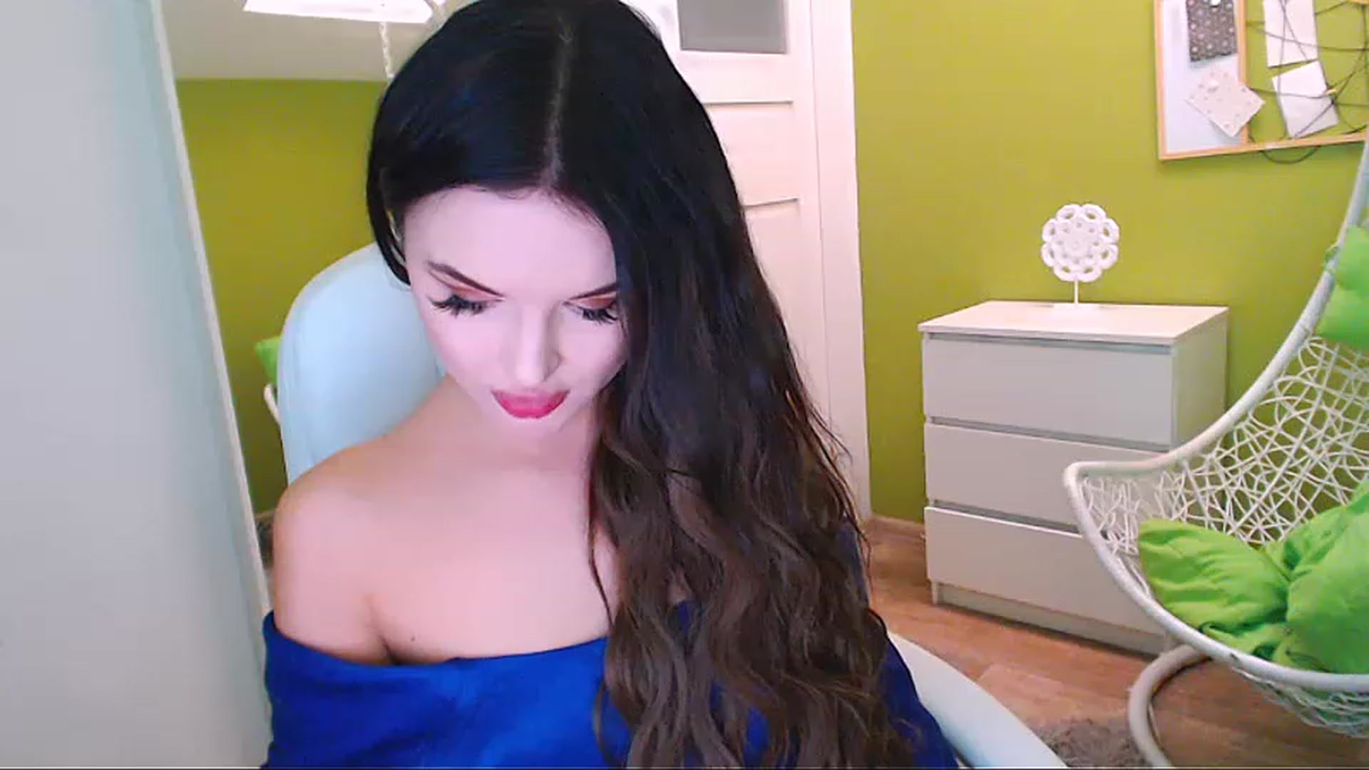 Gallery image thumbnail from JenniferMoris's myfreecams stream on, 02/07/2023, 11:39 image 6 of 20