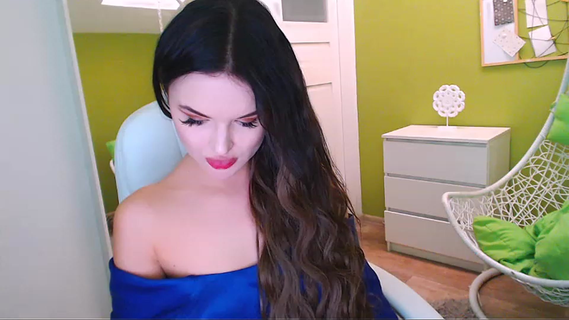 Gallery image thumbnail from JenniferMoris's myfreecams stream on, 02/07/2023, 11:39 image 11 of 20