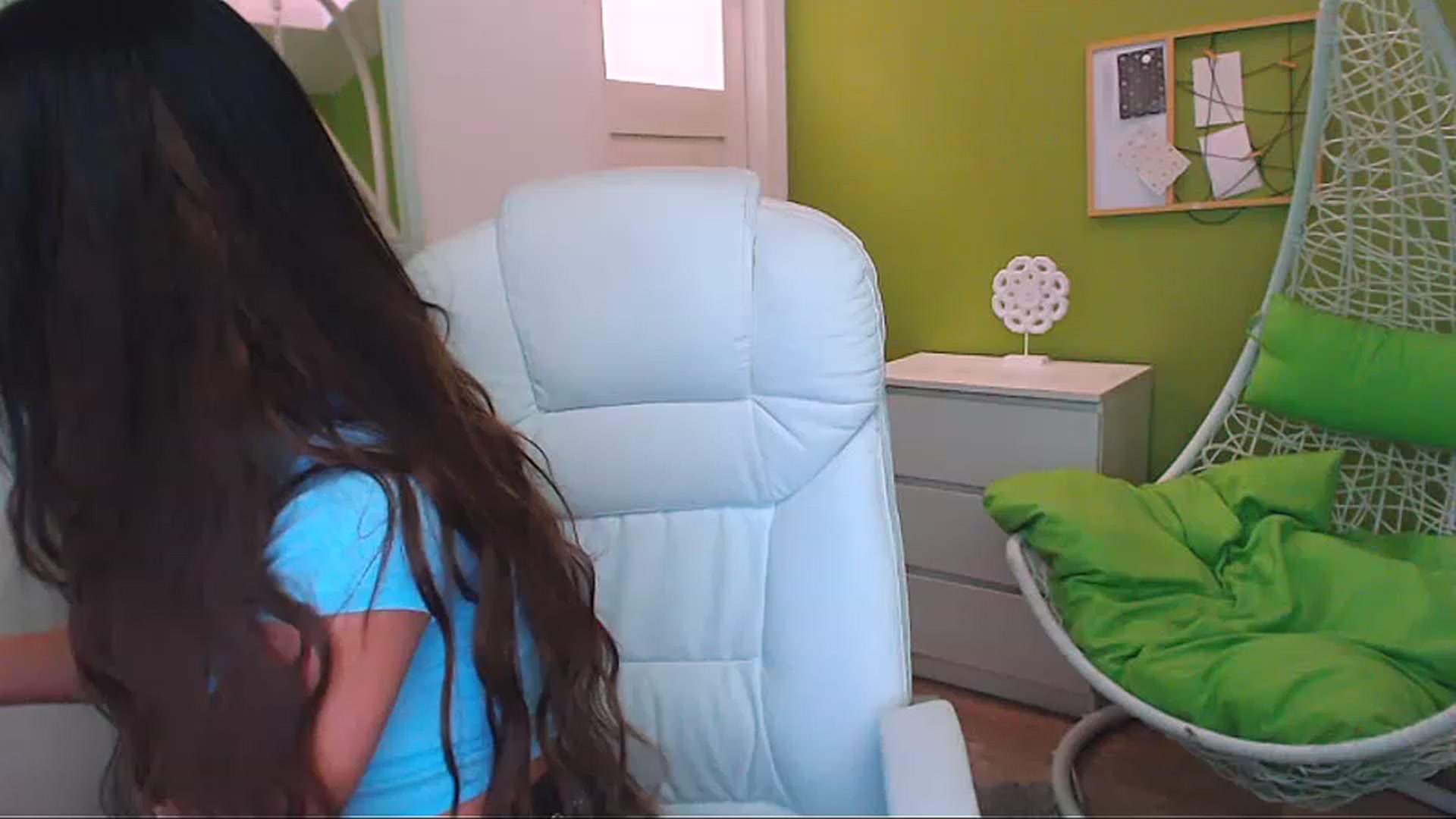 Gallery image thumbnail from JenniferMoris's myfreecams stream on, 02/13/2023, 09:21 image 8 of 20