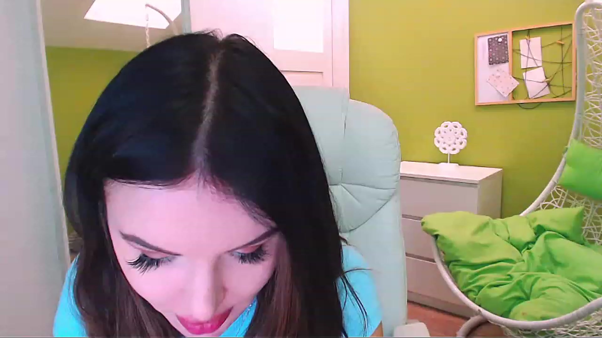 Gallery image thumbnail from JenniferMoris's myfreecams stream on, 02/13/2023, 13:00 image 4 of 20