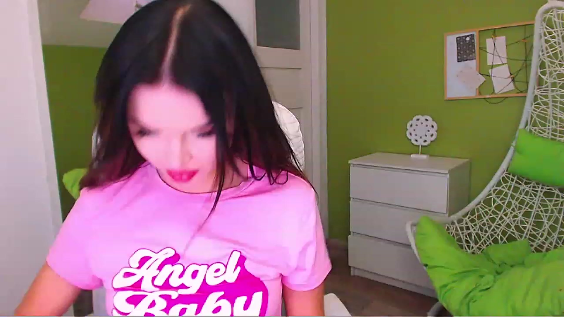 Gallery image thumbnail from JenniferMoris's myfreecams stream on, 02/14/2023, 15:35 image 16 of 20