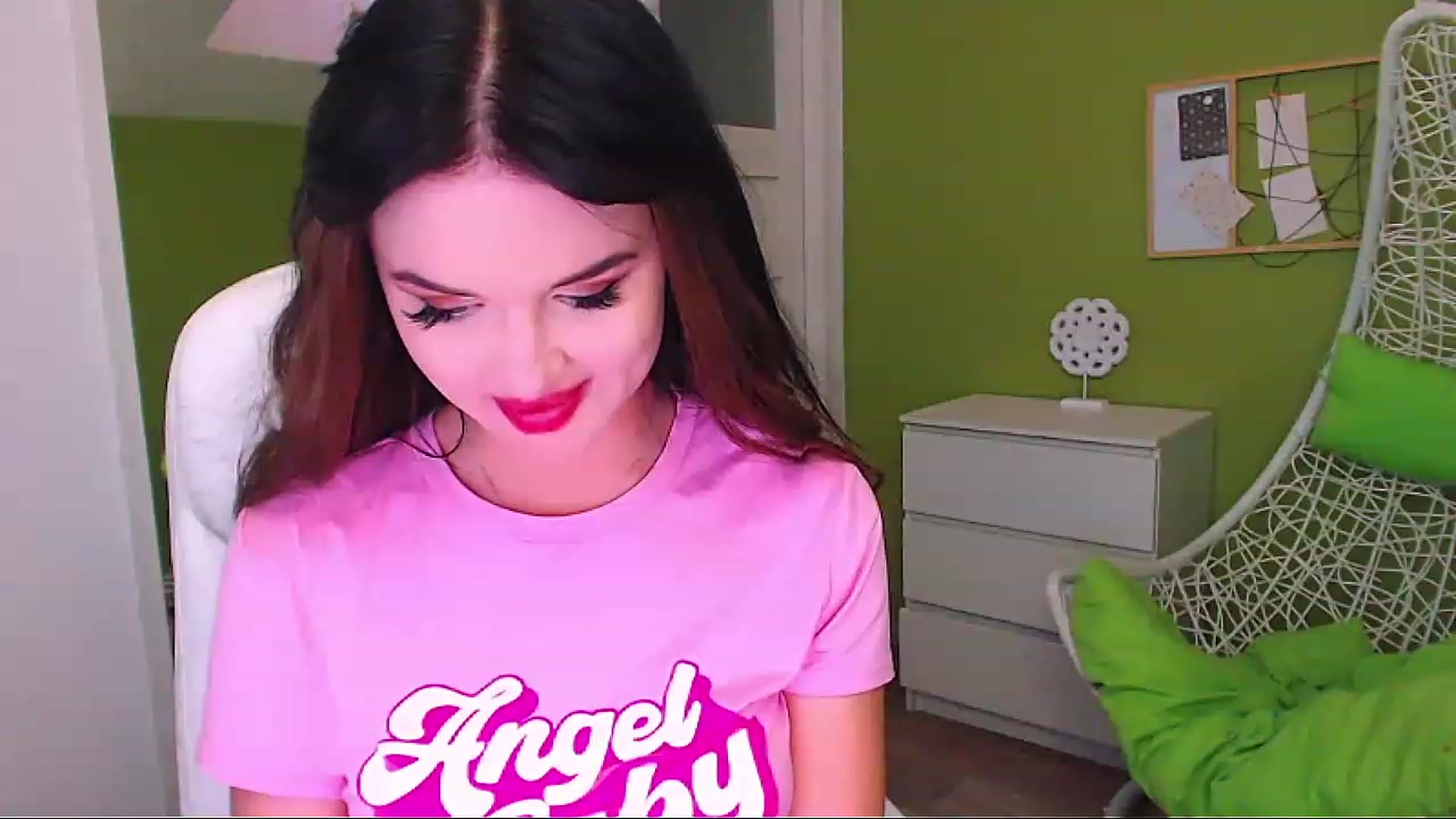 Gallery image thumbnail from JenniferMoris's myfreecams stream on, 02/14/2023, 15:35 image 4 of 20
