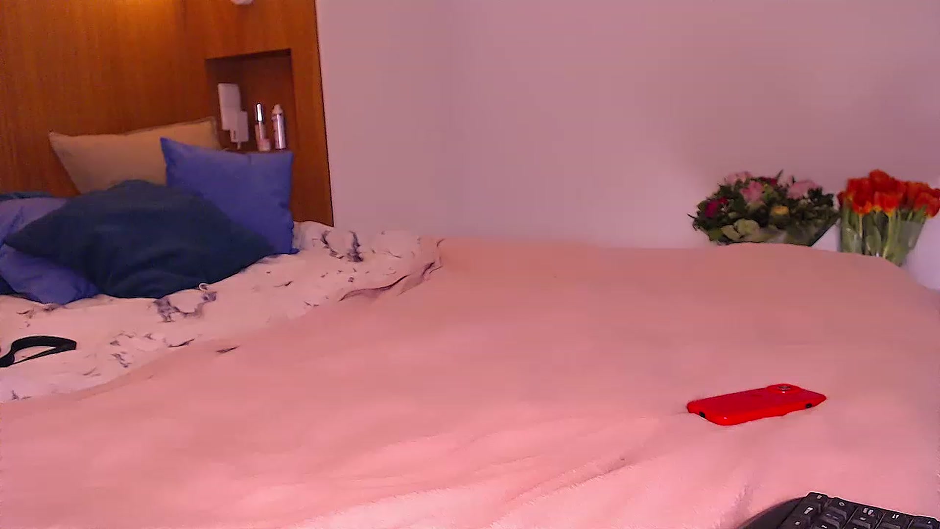 Gallery image thumbnail from JenniferMoris's myfreecams stream on, 02/17/2023, 17:51 image 17 of 20