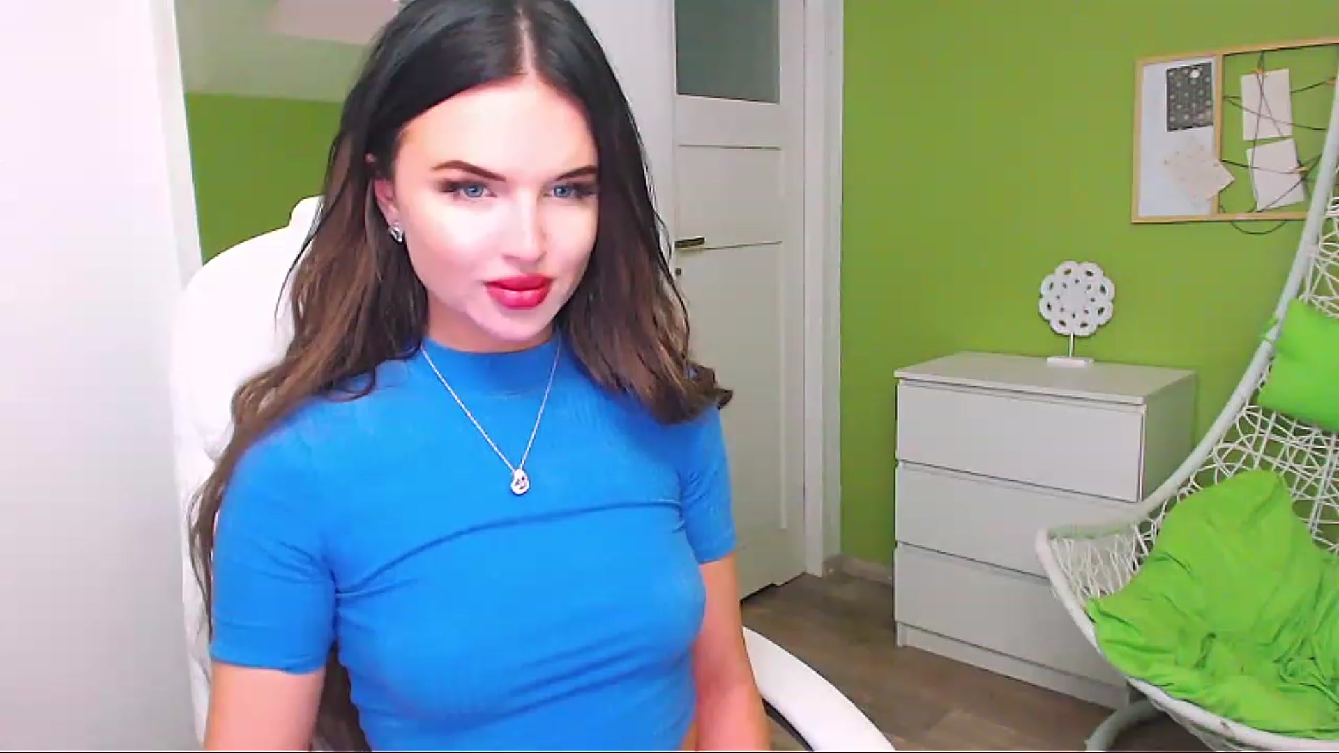 Gallery image thumbnail from JenniferMoris's myfreecams stream on, 02/20/2023, 14:55 image 7 of 20