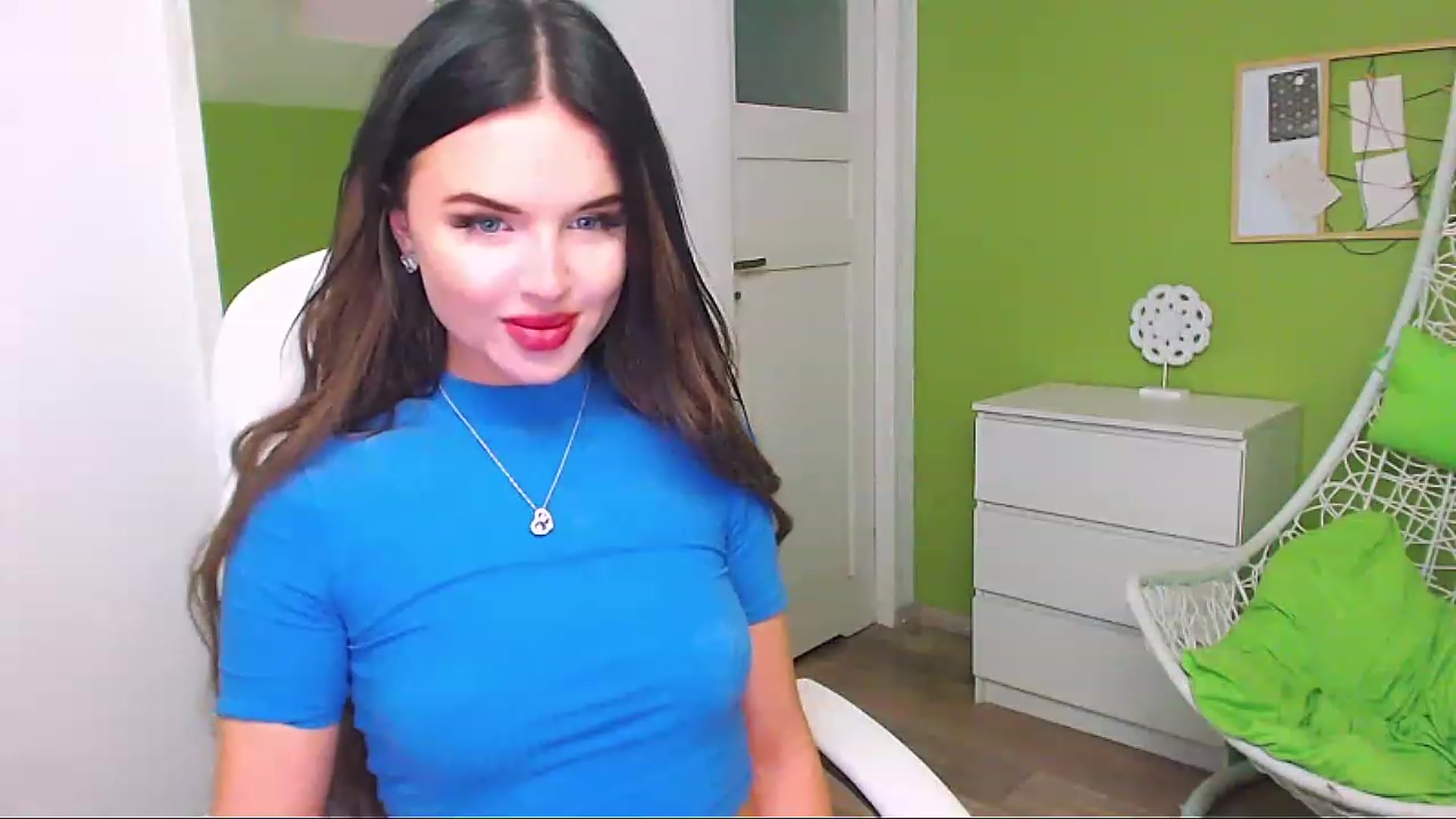 Gallery image thumbnail from JenniferMoris's myfreecams stream on, 02/20/2023, 14:55 image 10 of 20