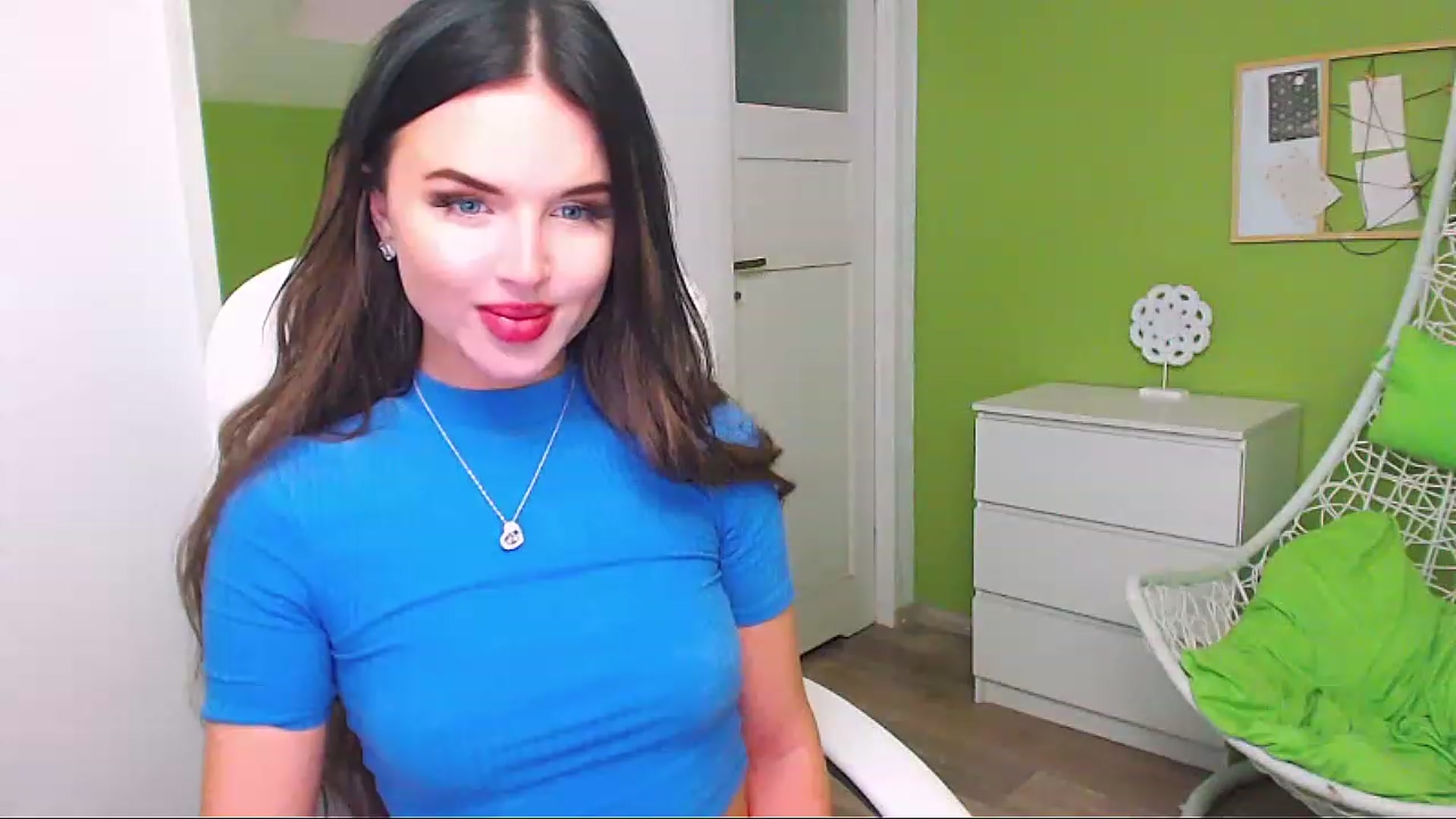 Gallery image thumbnail from JenniferMoris's myfreecams stream on, 02/20/2023, 14:55 image 9 of 20