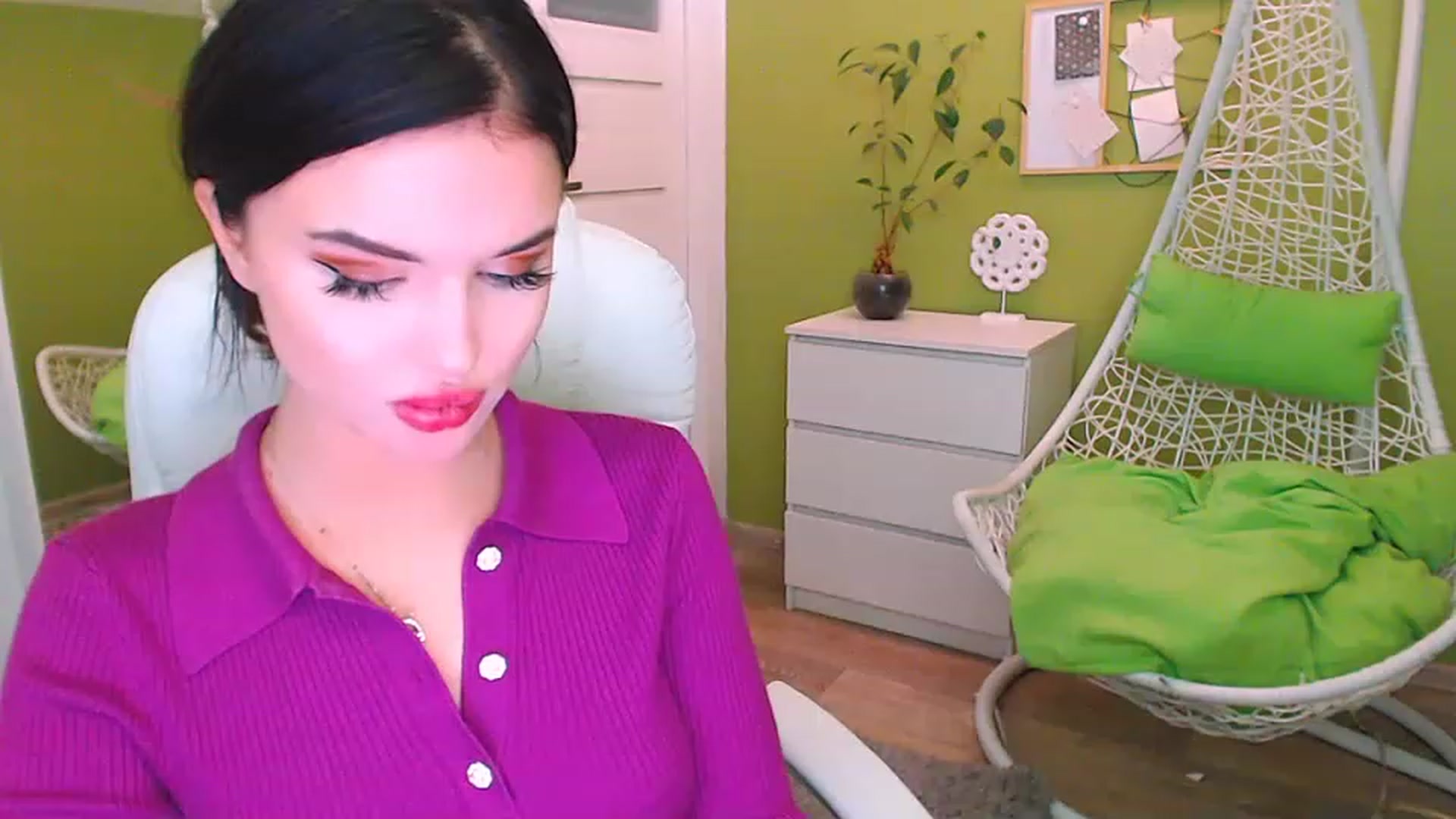 Gallery image thumbnail from JenniferMoris's myfreecams stream on, 02/24/2023, 10:38 image 1 of 20