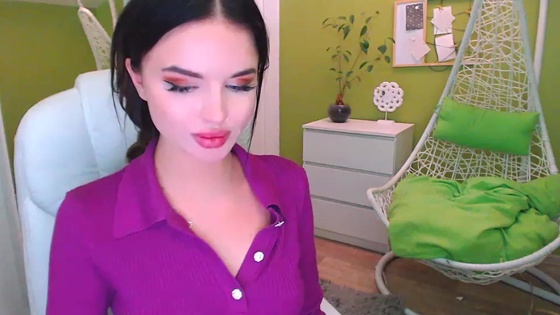 Gallery image thumbnail from JenniferMoris's myfreecams stream on, 02/24/2023, 13:56 image 2 of 20