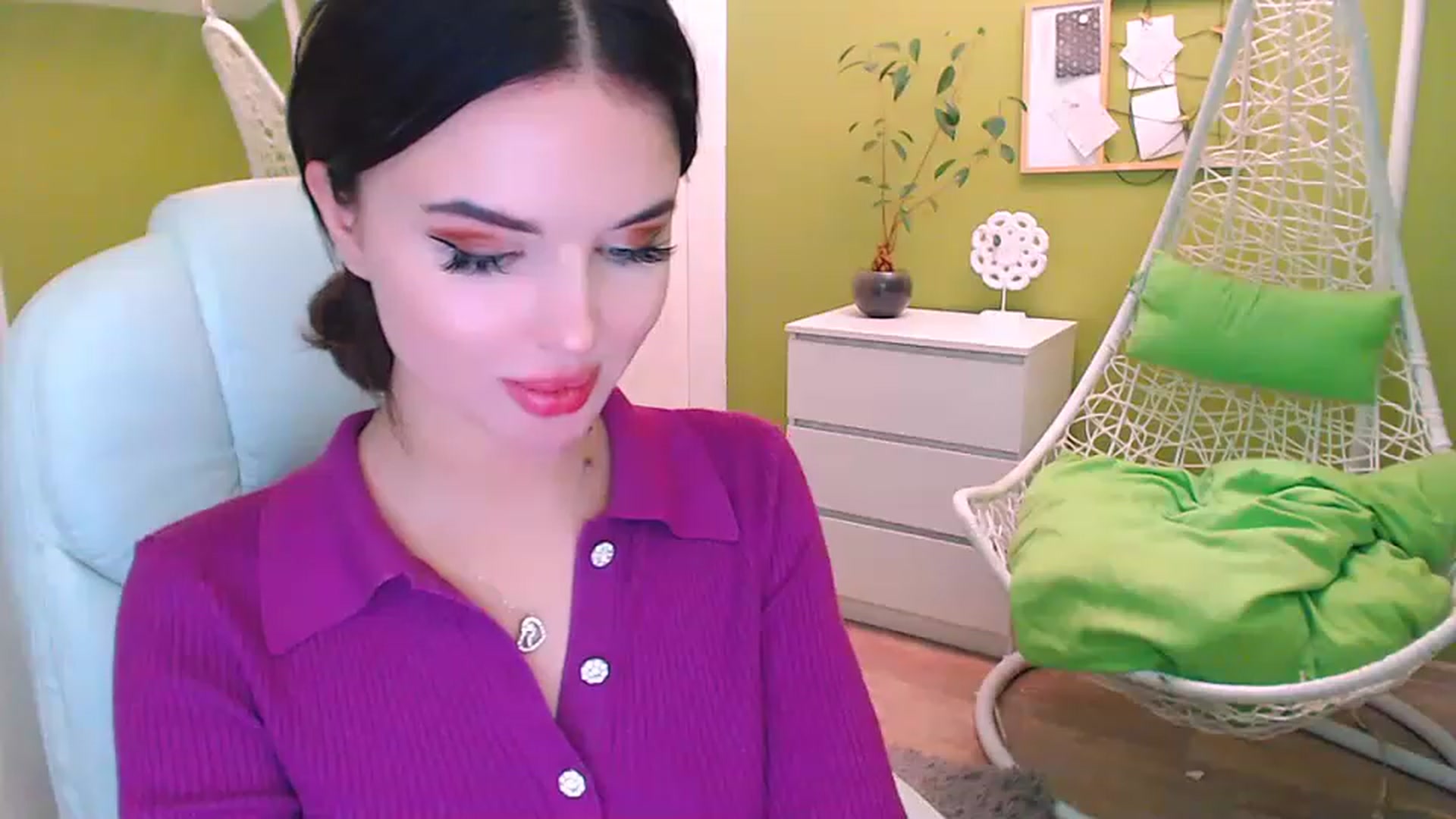 Gallery image thumbnail from JenniferMoris's myfreecams stream on, 02/24/2023, 13:56 image 13 of 20
