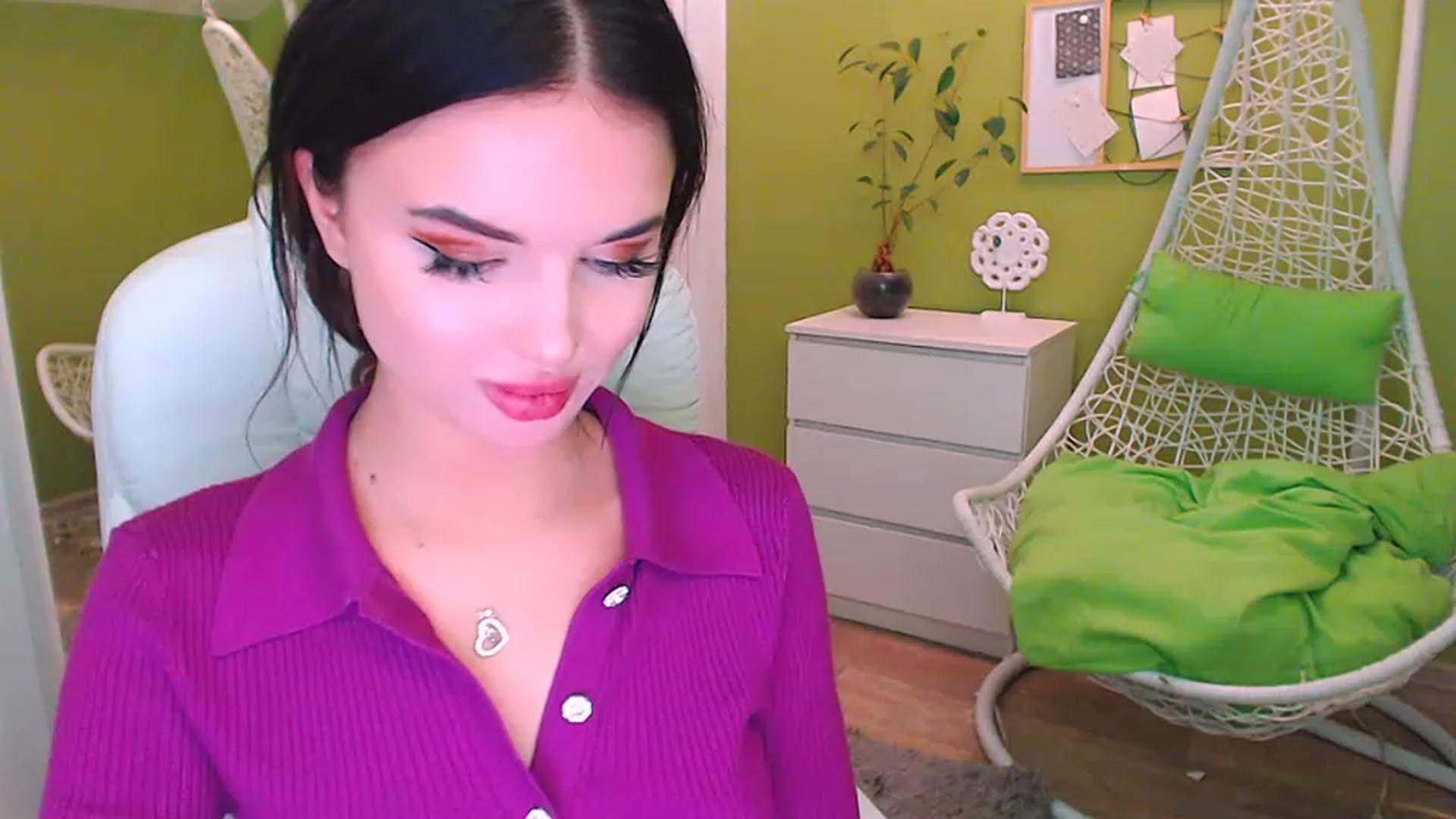 Gallery image thumbnail from JenniferMoris's myfreecams stream on, 02/24/2023, 13:56 image 3 of 20