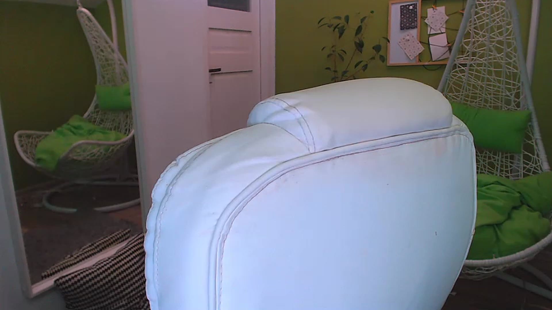 Gallery image thumbnail from JenniferMoris's myfreecams stream on, 02/24/2023, 13:56 image 18 of 20