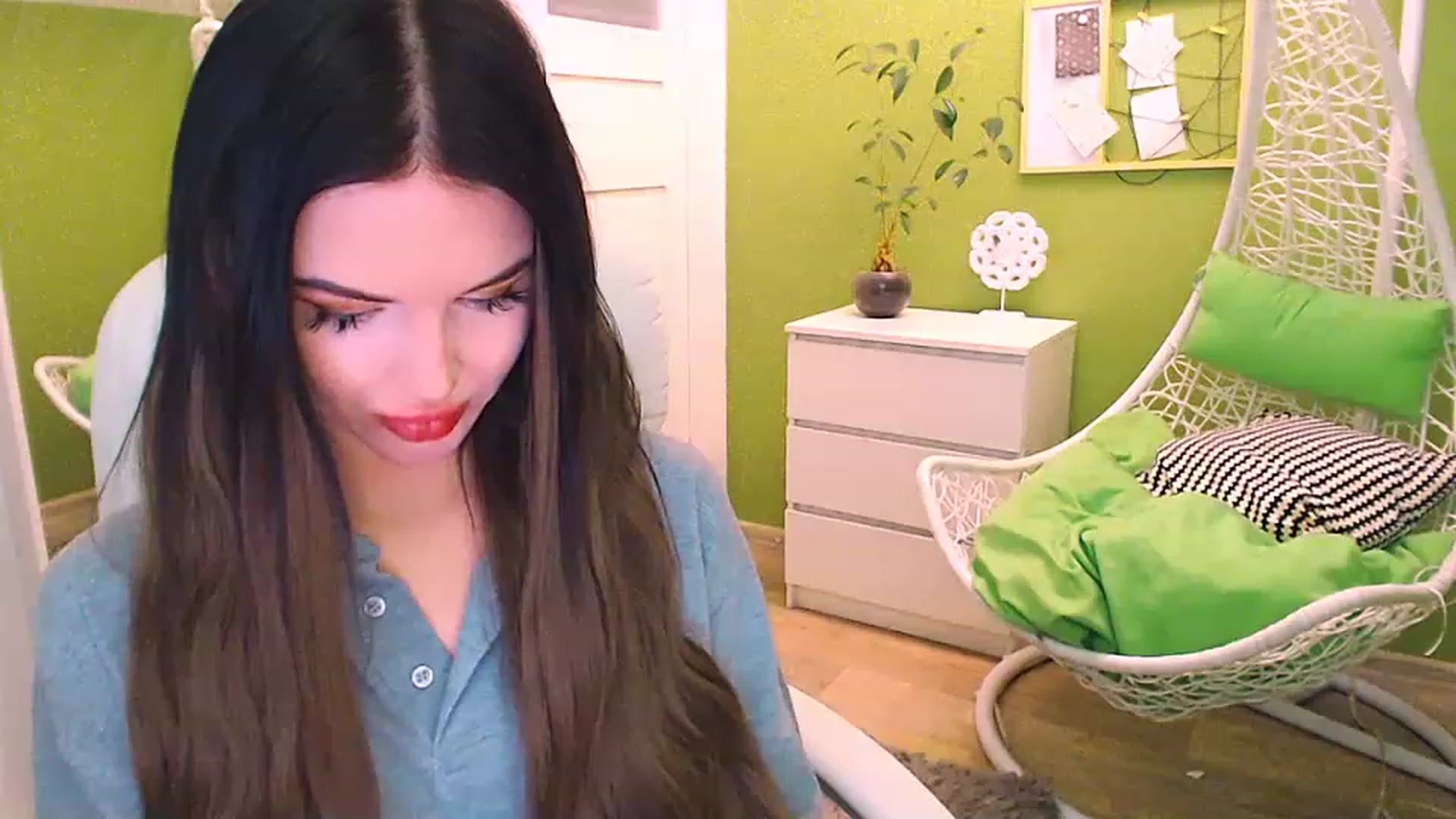 Gallery image thumbnail from JenniferMoris's myfreecams stream on, 02/27/2023, 09:54 image 5 of 20
