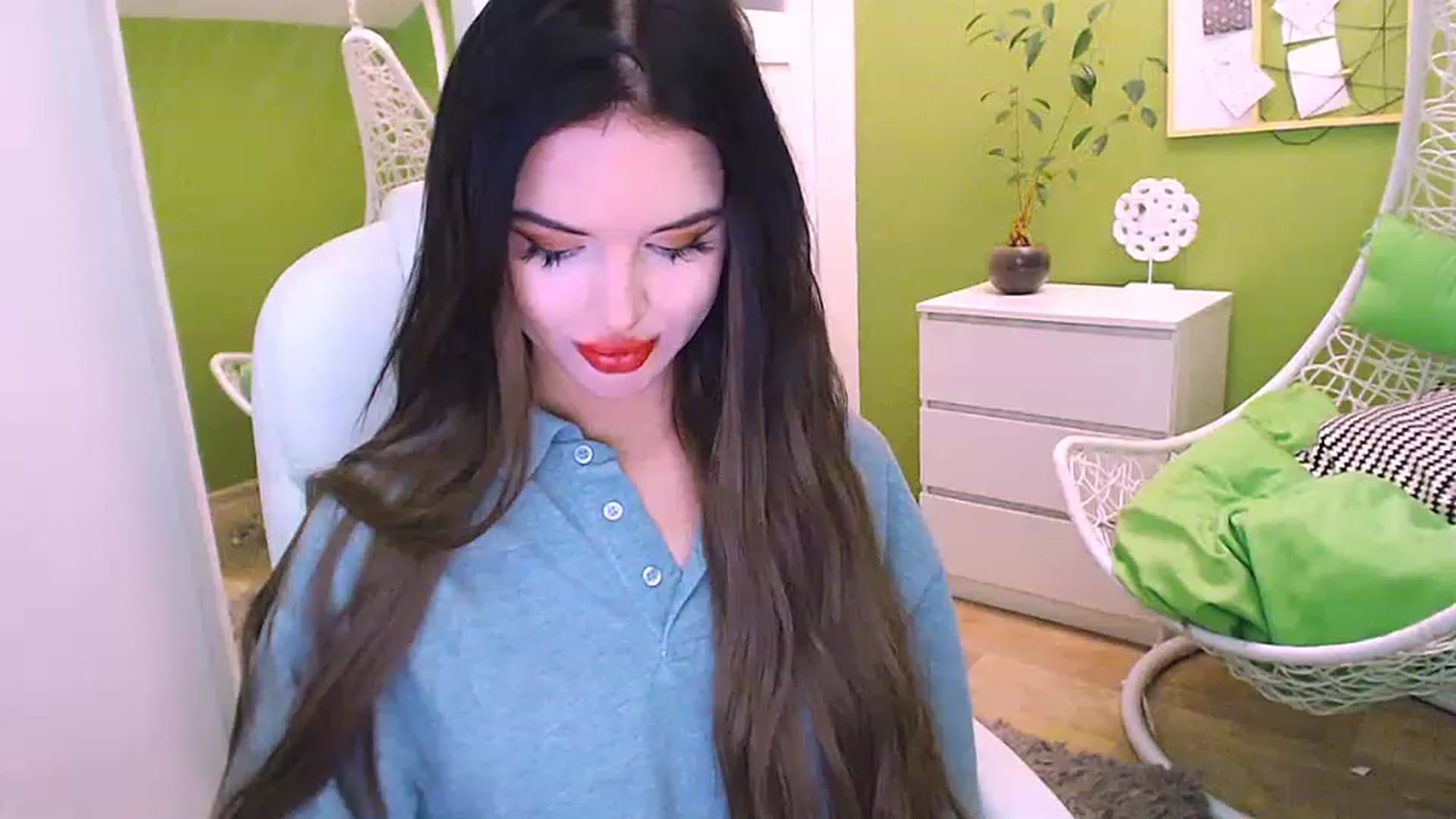 Gallery image thumbnail from JenniferMoris's myfreecams stream on, 02/27/2023, 09:54 image 15 of 20